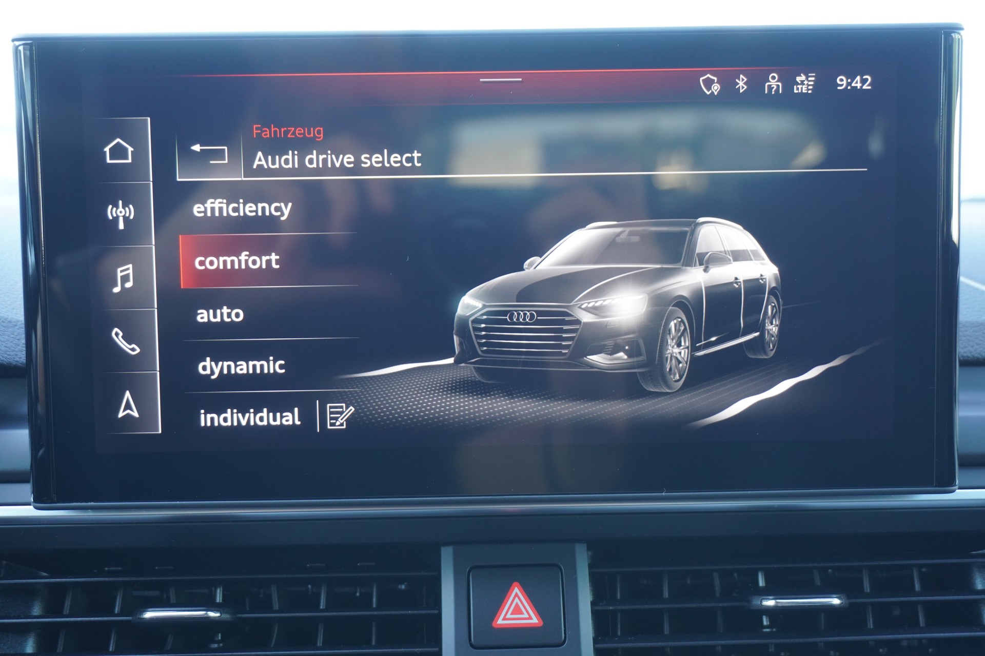 AUDI A4 Avant 40 TDI Attraction quattro S-tronic-image-22