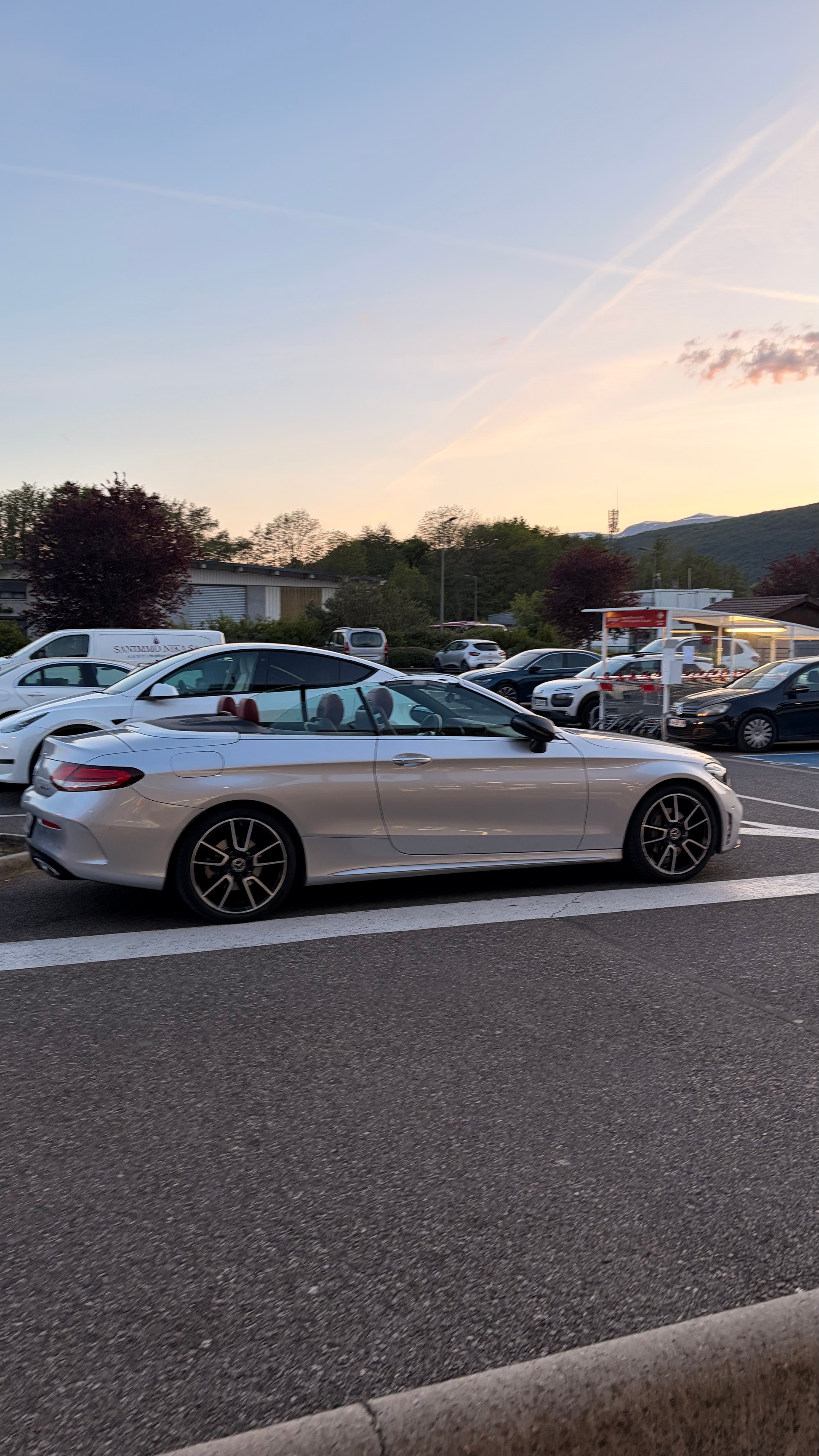 MERCEDES-BENZ C 200 AMG Line 4matic-image-2