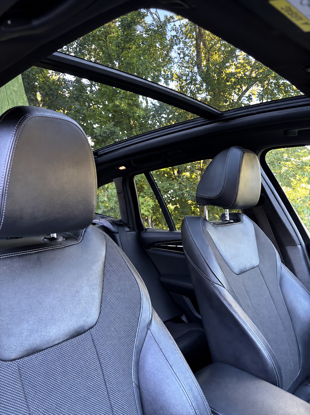 BMW 20i xDrive paddles-image-5