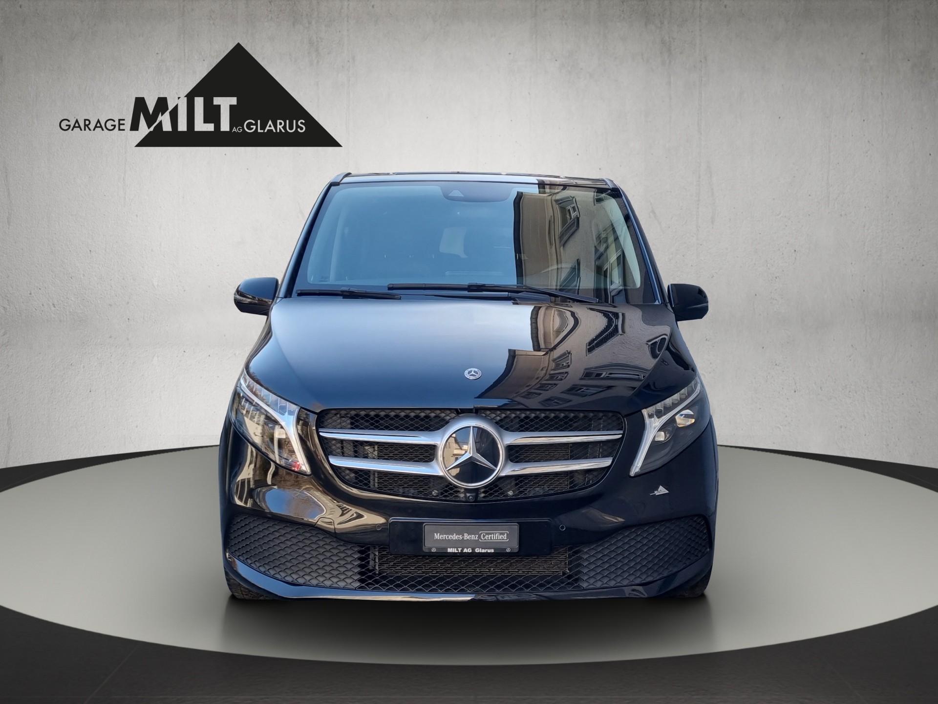 MERCEDES-BENZ V 250 d Avantgarde lang 4matic Van-image-1