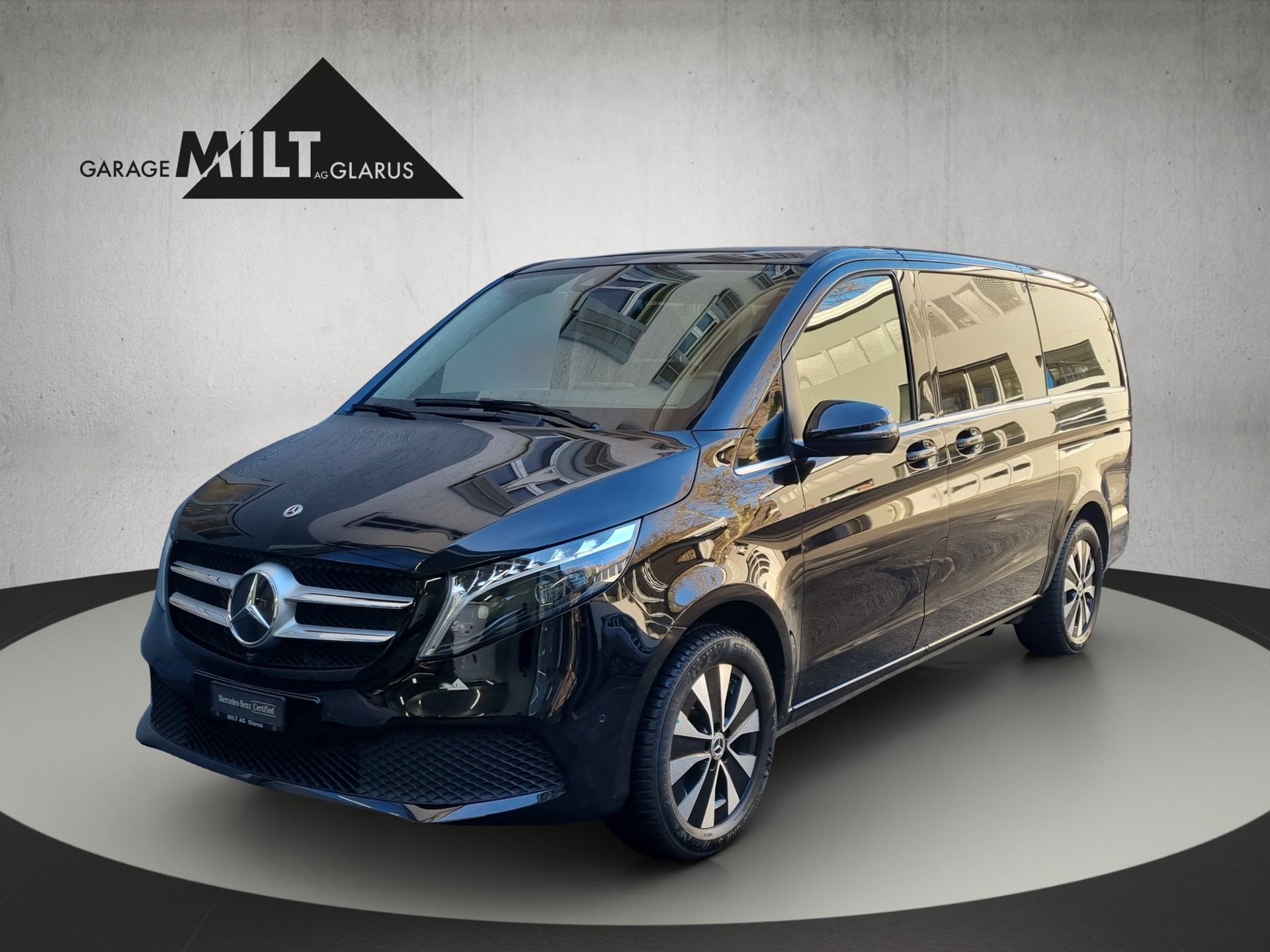 MERCEDES-BENZ V 250 d Avantgarde lang 4matic Van-image-0