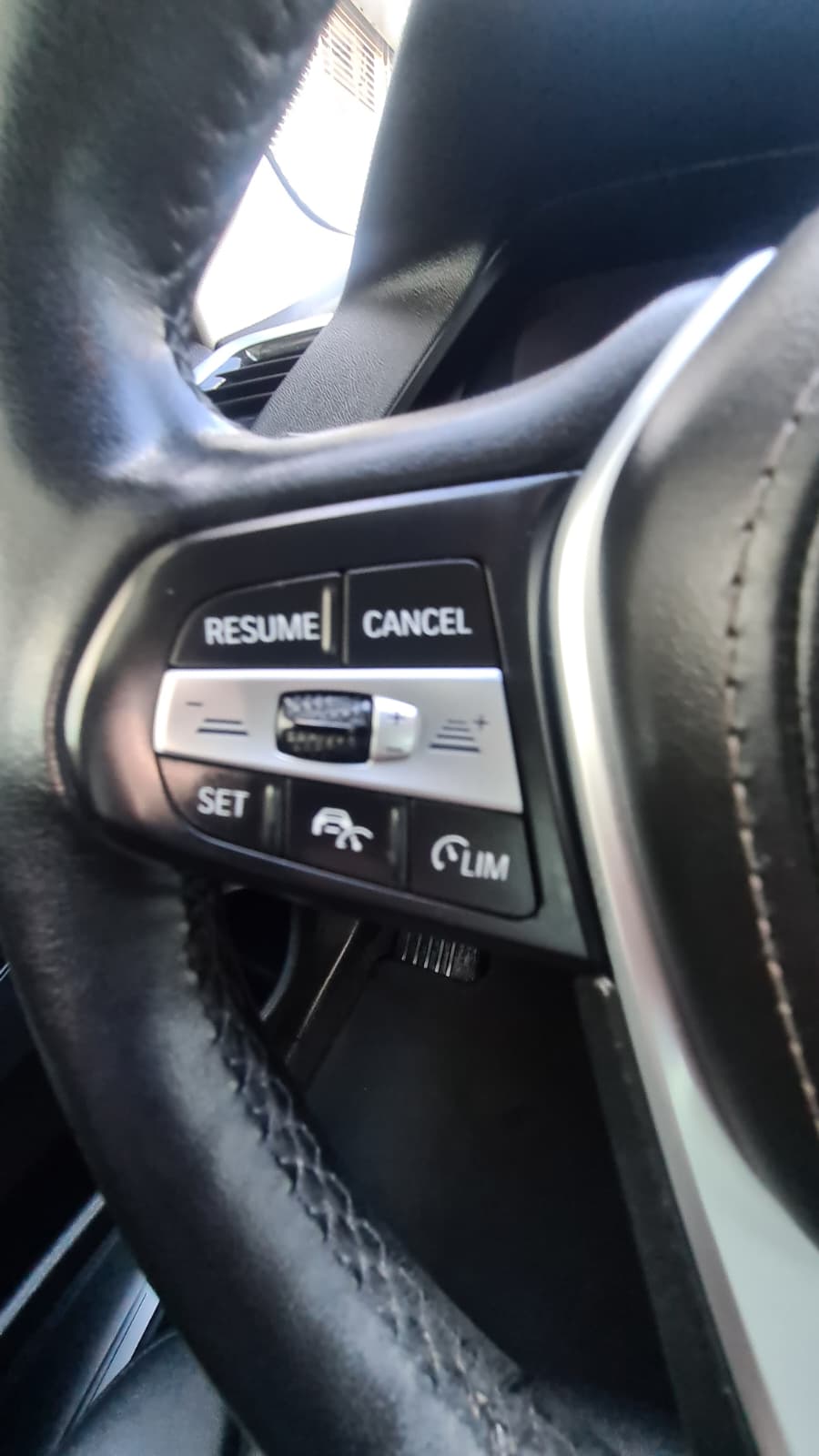 BMW X5 xDrive 48V 30d Steptronic ** 285 PS ** Voll-Leder ** Gr-Navi ** RF-Kamera ** Sitzmemory ** Sitzheizung ** Ab MFK & Service-image-11