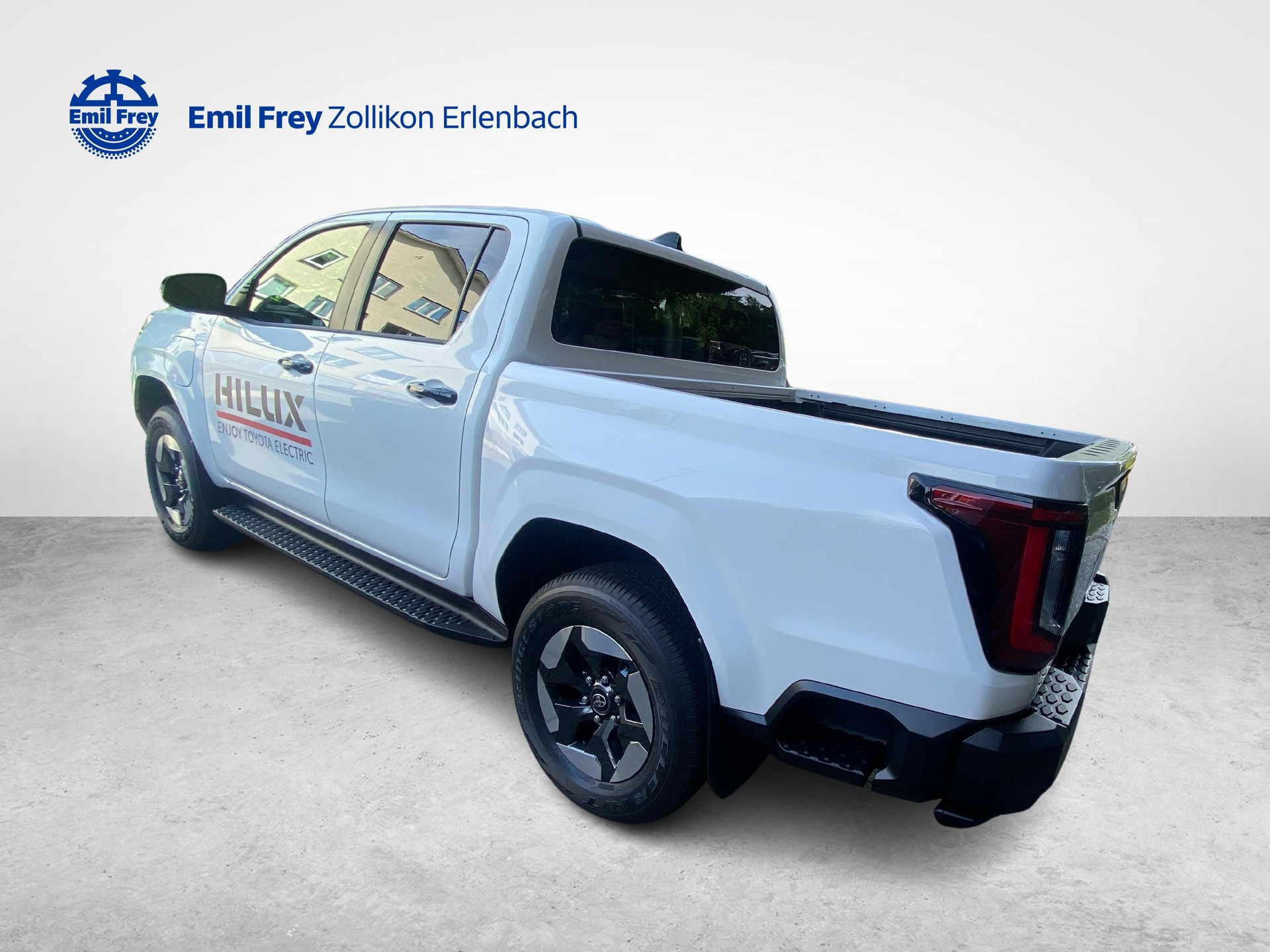 TOYOTA Hilux Double Cab.-Pick-up 59KWh Style-image-2