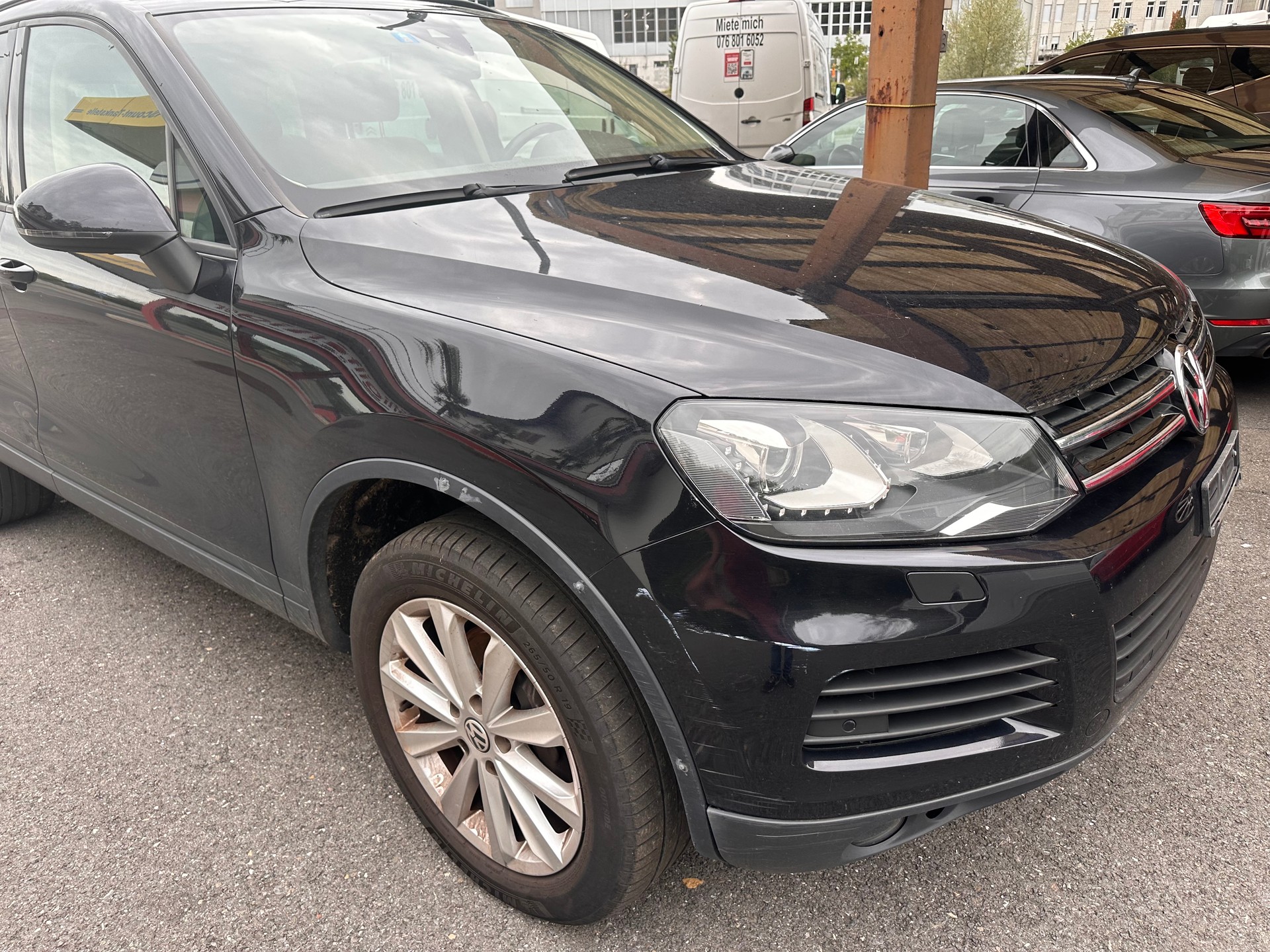 VW Touareg 3.0 TDI BMT Terrain Tech Tiptronic-image-2