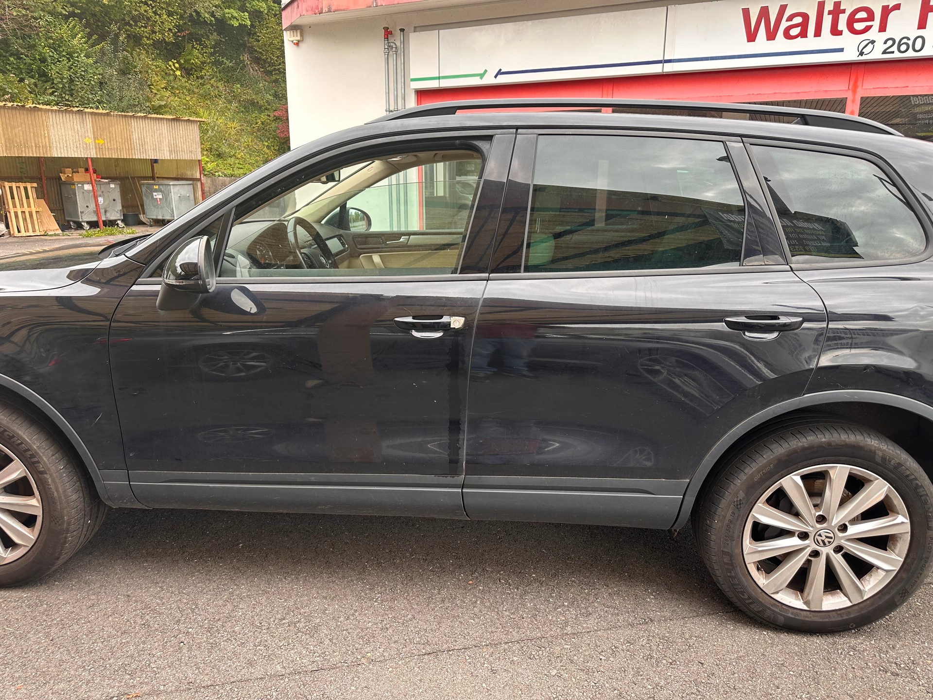 VW Touareg 3.0 TDI BMT Terrain Tech Tiptronic-image-3