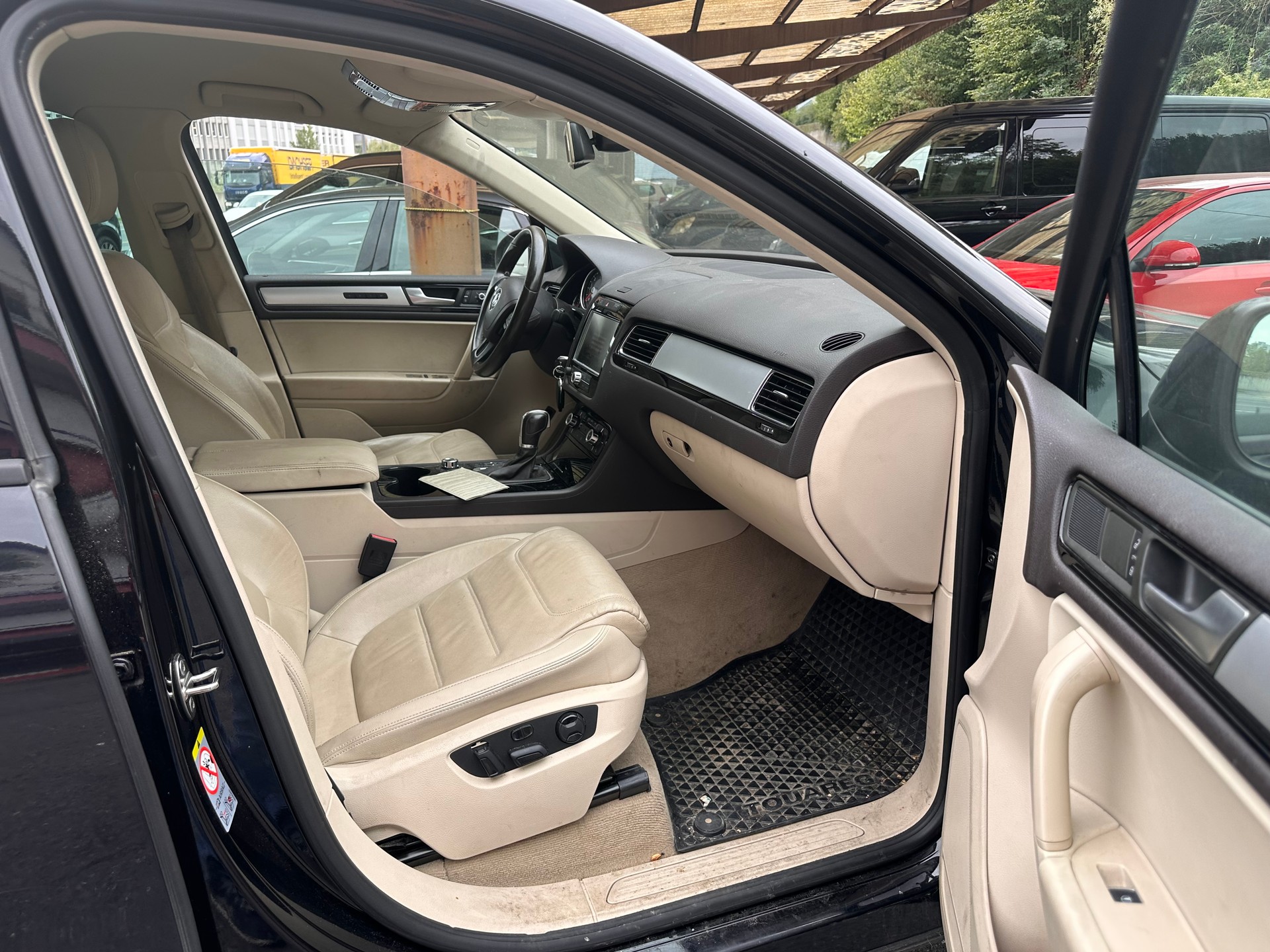VW Touareg 3.0 TDI BMT Terrain Tech Tiptronic-image-9