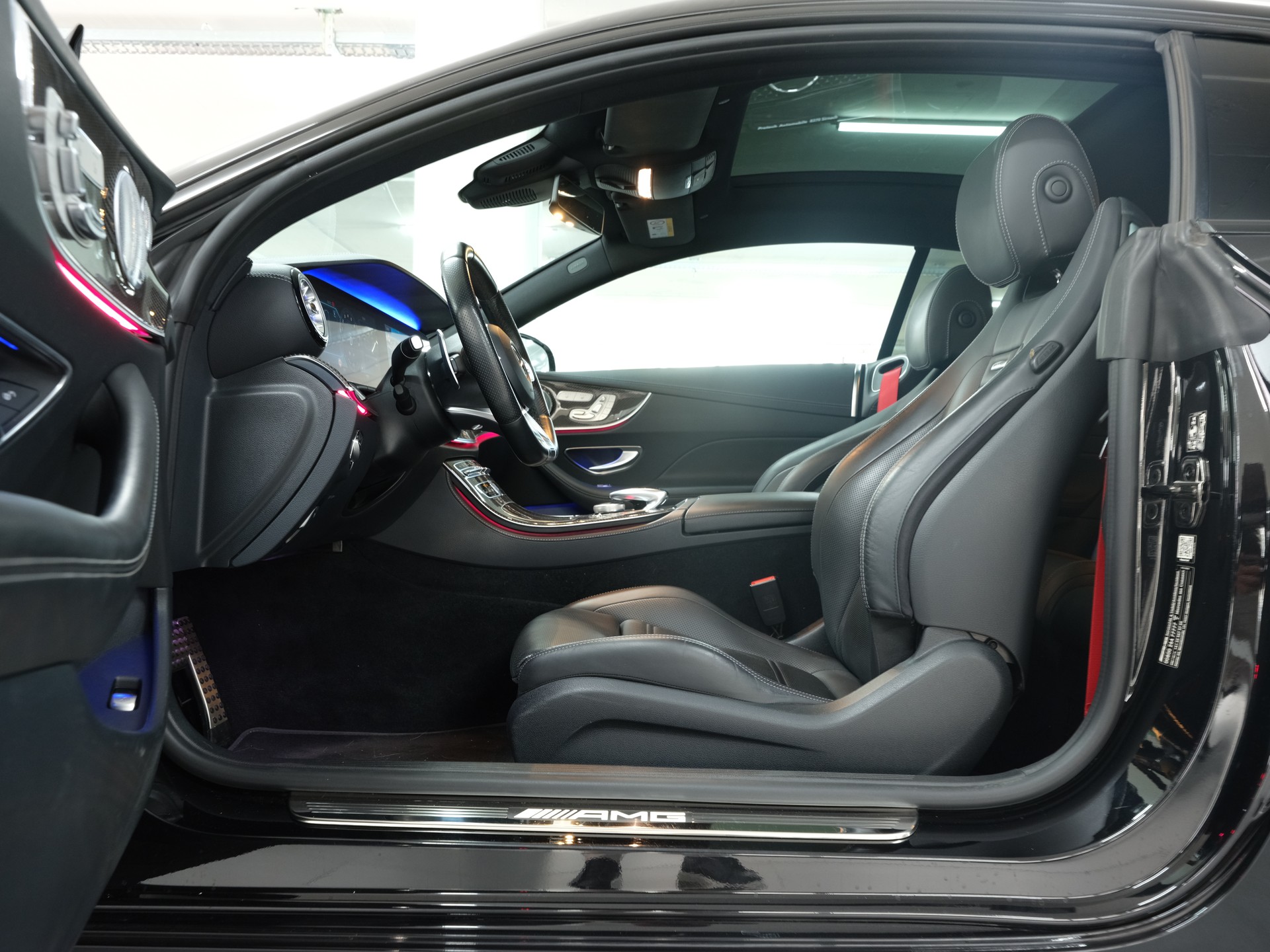 MERCEDES-BENZ E 53 Coupé AMG 4 Matic+ 9G-Tronic *Burmester* *AMG Performance* *Panorama*-image-15