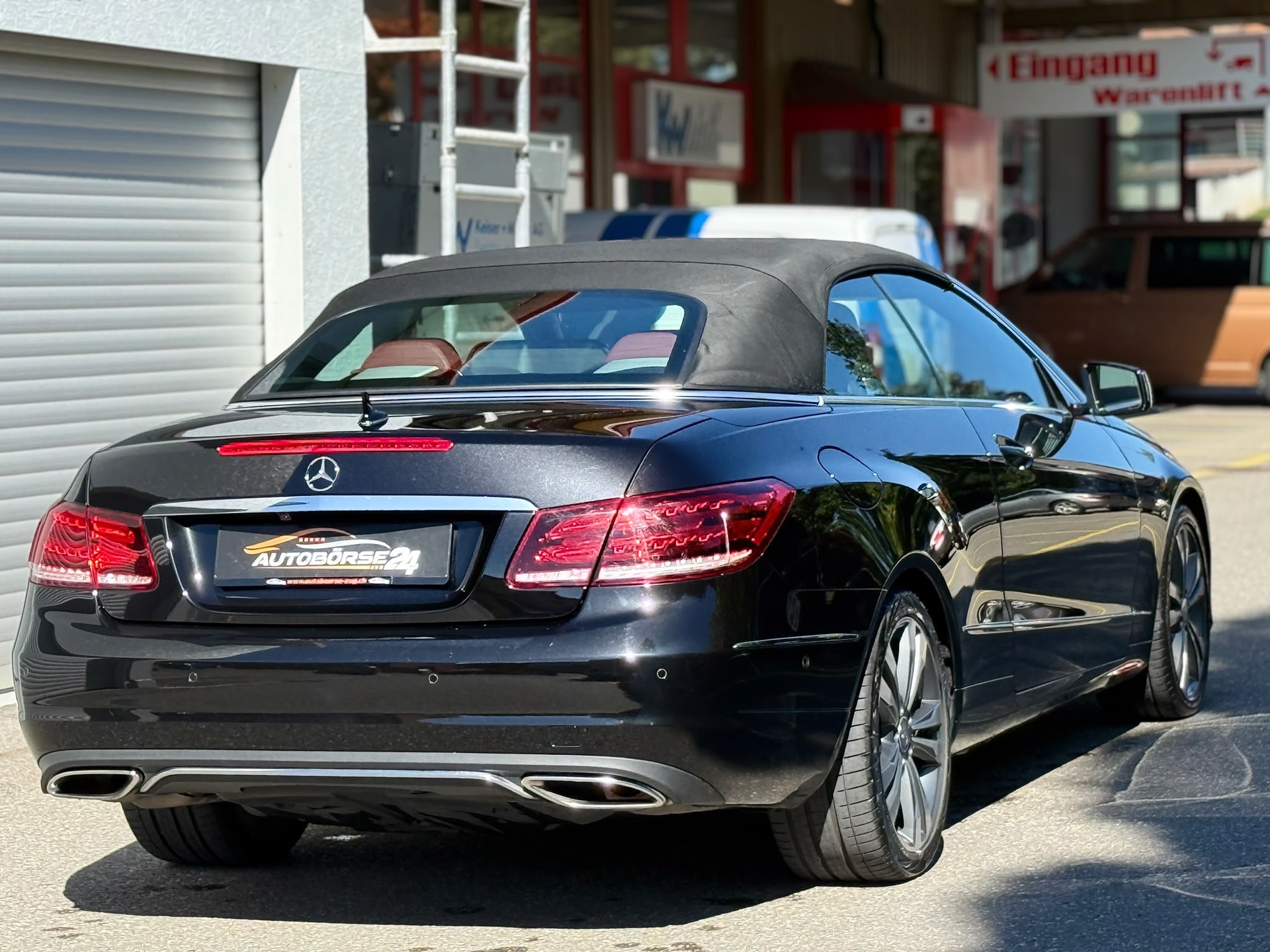 MERCEDES-BENZ E 250 Cabriolet-image-3