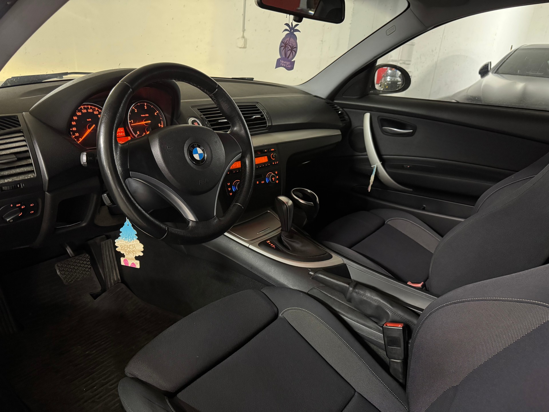 BMW 123d Coupé Steptronic-image-8