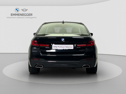 BMW 520d xDrive 48V M Sport-image-6