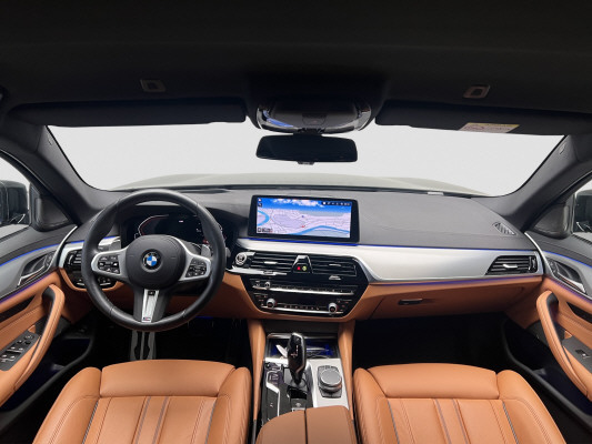 BMW 520d xDrive 48V M Sport-image-9