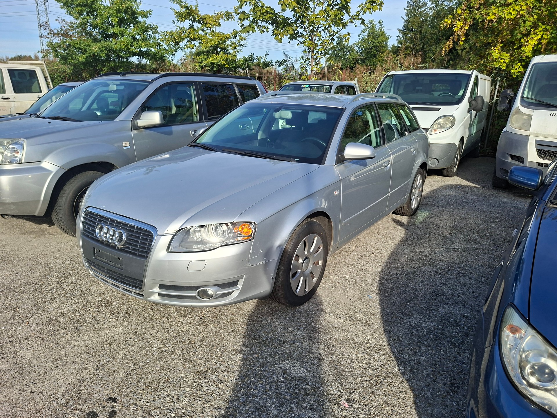 AUDI A4 Avant 2.0 TDI-image-0