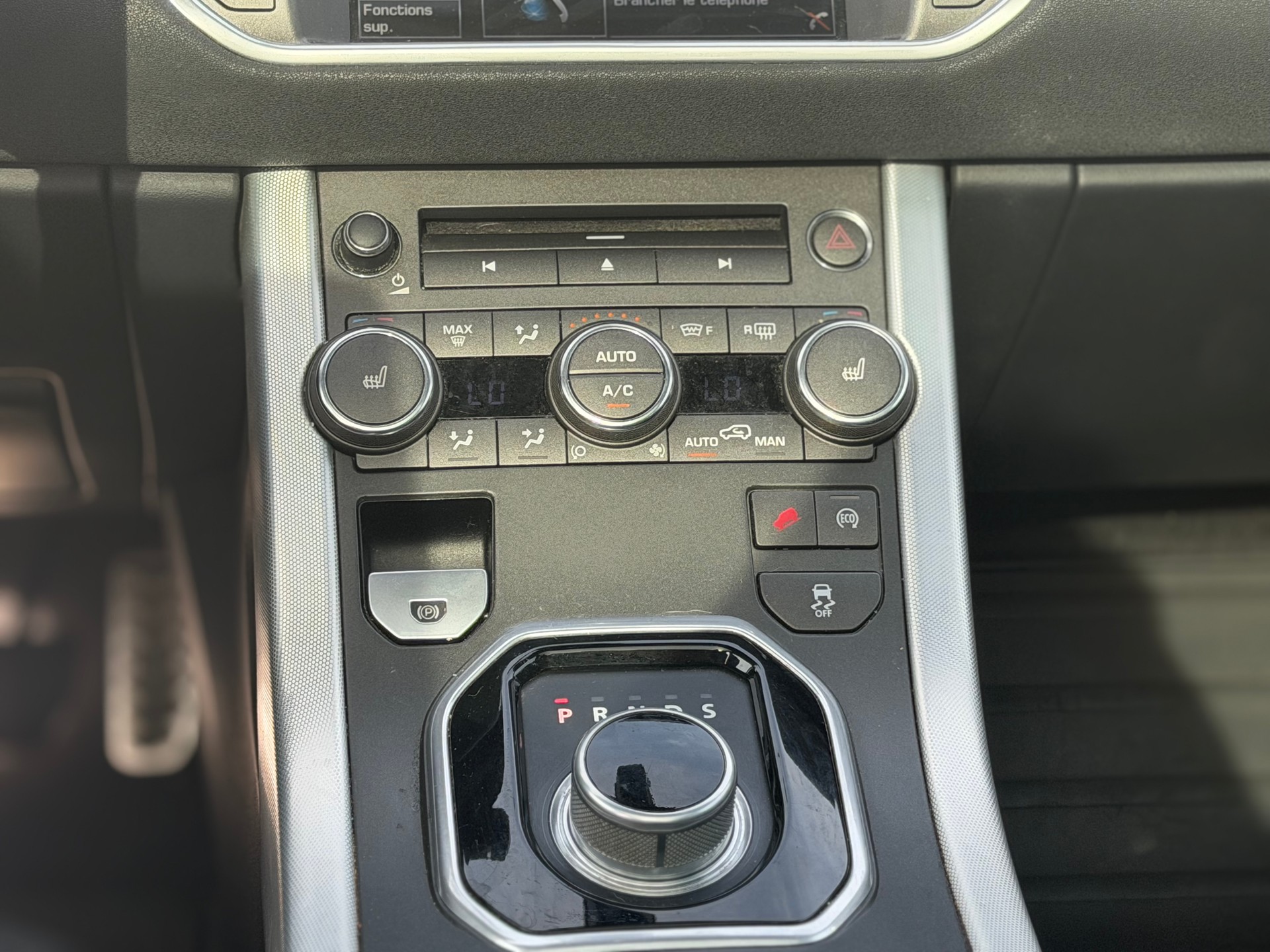 LAND ROVER Range Rover Evoque 2.0 Si4 Dynamic AT9-image-10