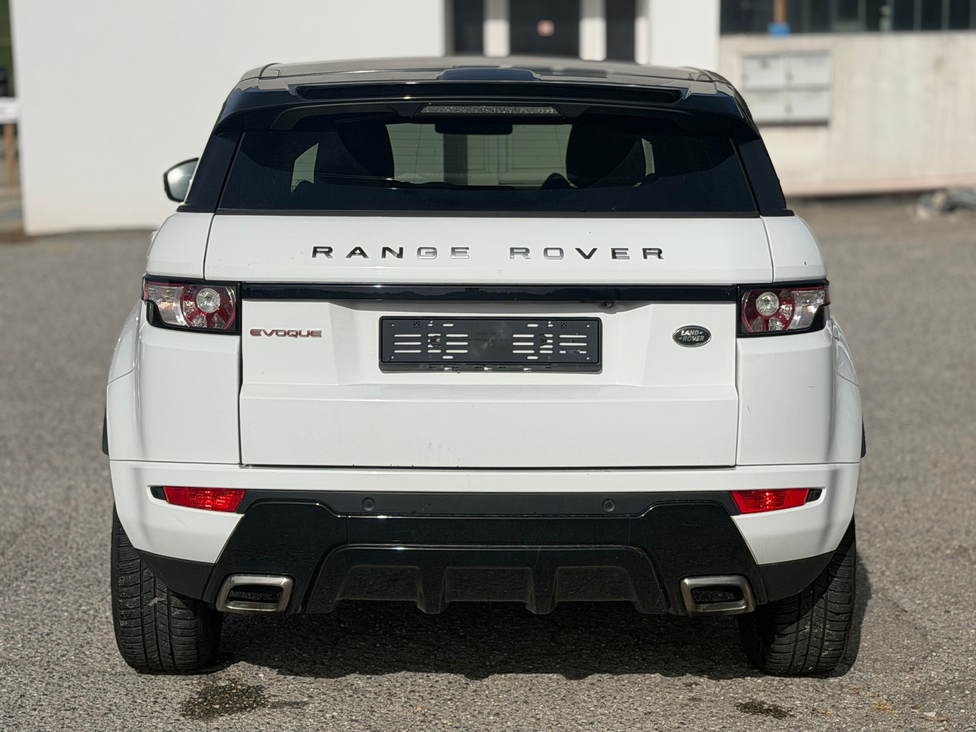 LAND ROVER Range Rover Evoque 2.0 Si4 Dynamic AT9-image-2