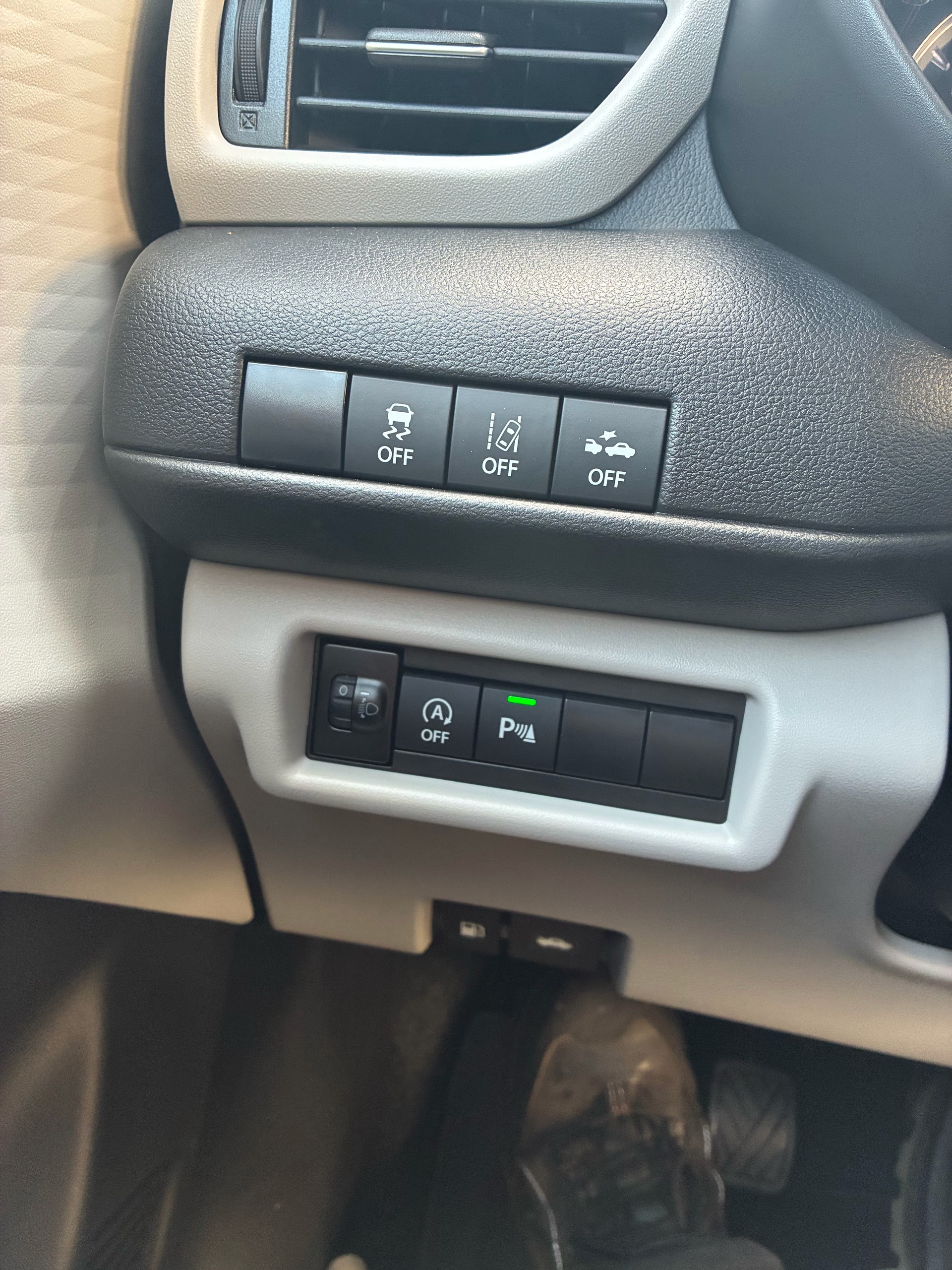 SUZUKI Swift 1.2 Compact Top Hybrid 4x4-image-9
