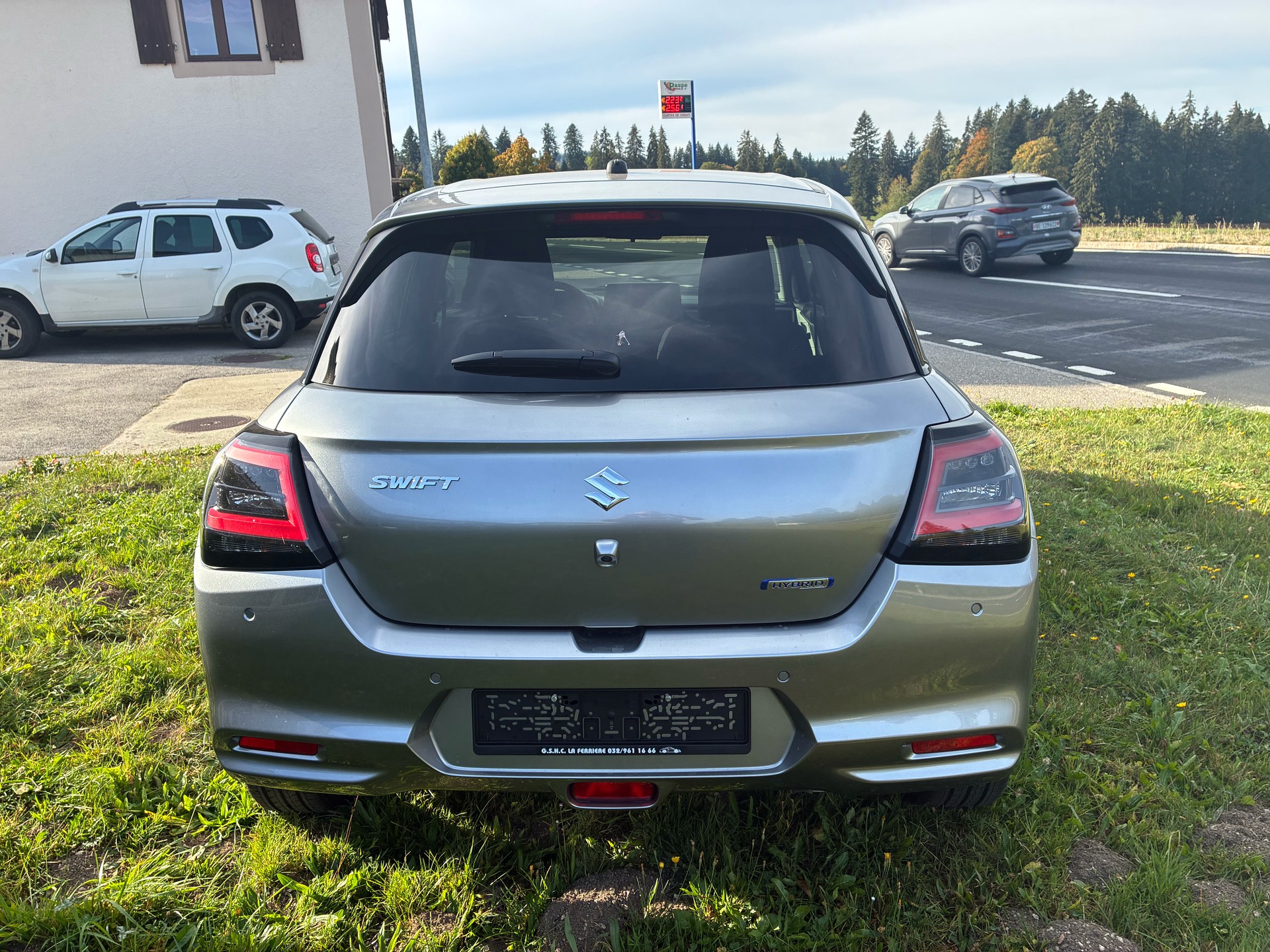 SUZUKI Swift 1.2 Compact Top Hybrid 4x4-image-5