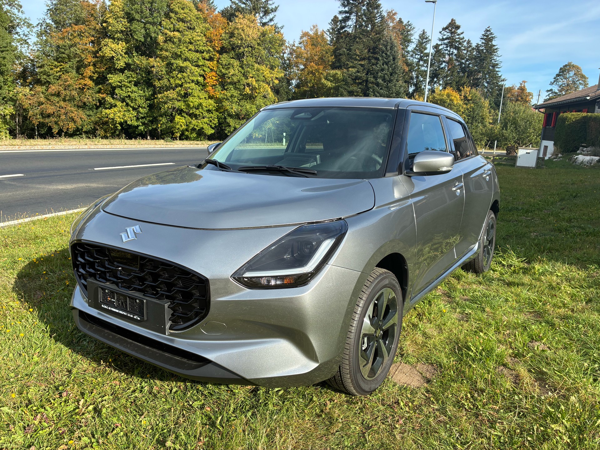 SUZUKI Swift 1.2 Compact Top Hybrid 4x4-image-0