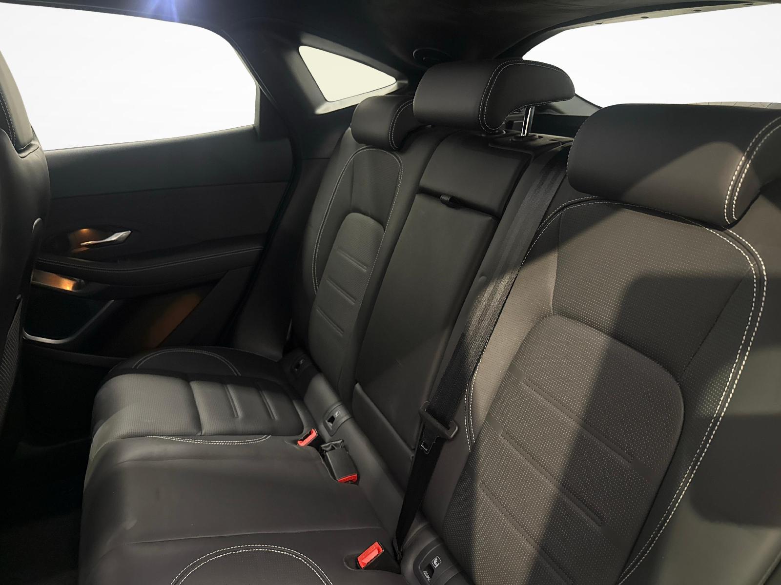 JAGUAR E-Pace 2.0 I4 250 R-Dynamic HSE AWD-image-10
