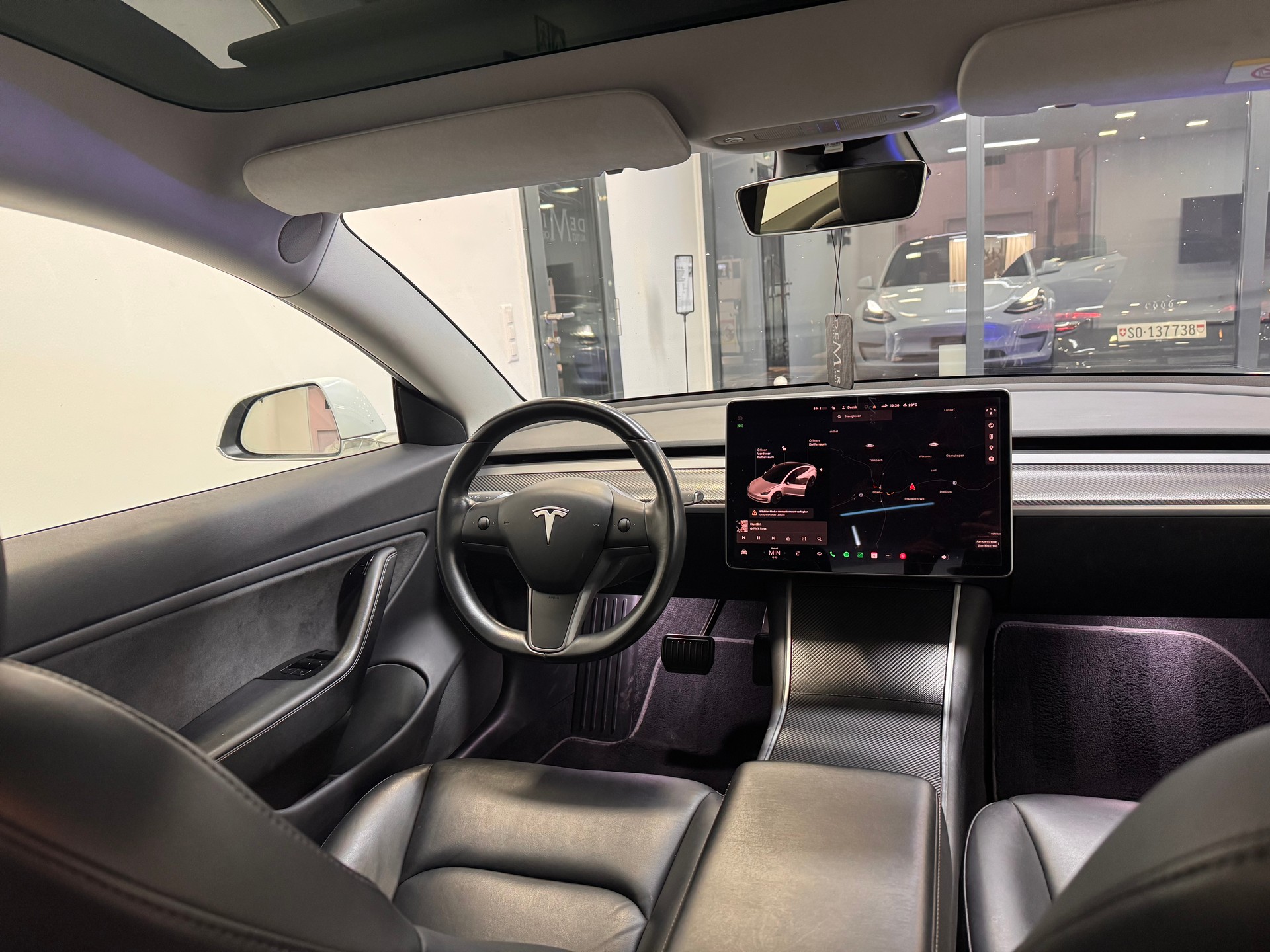 TESLA Model 3 Long Range Dual Motor AWD *Vollautonomes Fahren / Acceleration Boost Paket / Premium Konnektivität*-image-13