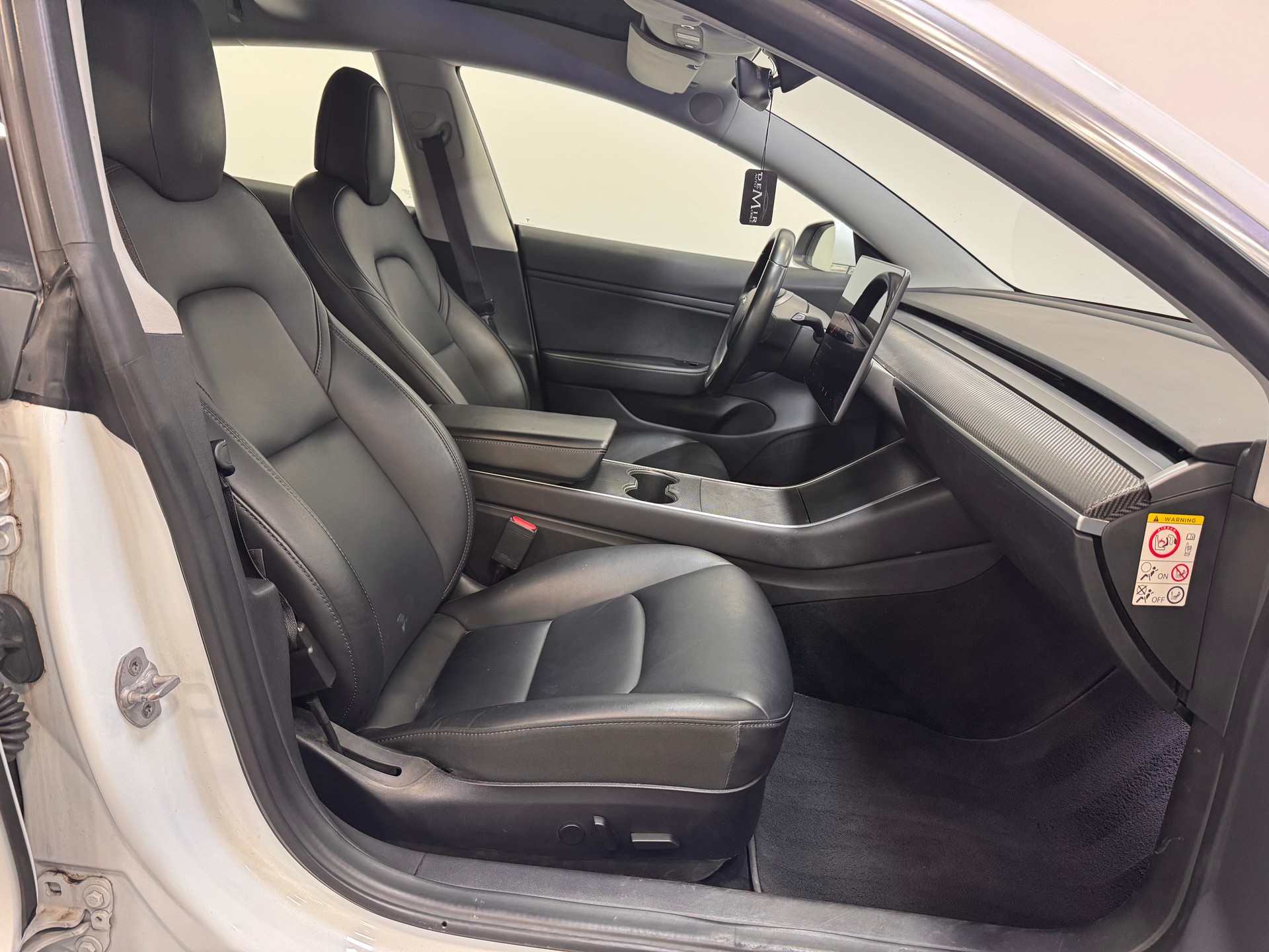 TESLA Model 3 Long Range Dual Motor AWD *Vollautonomes Fahren / Acceleration Boost Paket / Premium Konnektivität*-image-10