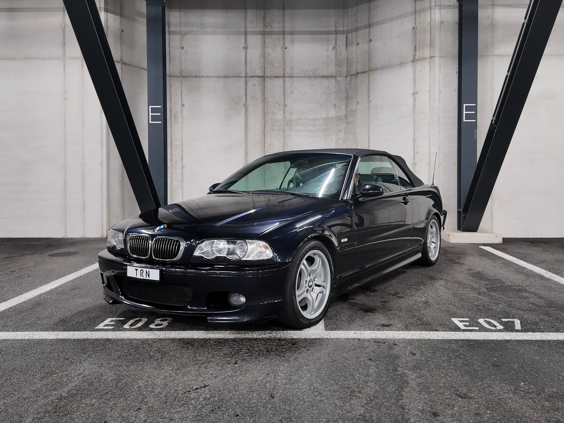 BMW 330Ci Cabriolet | Handschalter | 2. Hand | CH-Fahrzeug | Individual | M-Aerodynamik-image-0