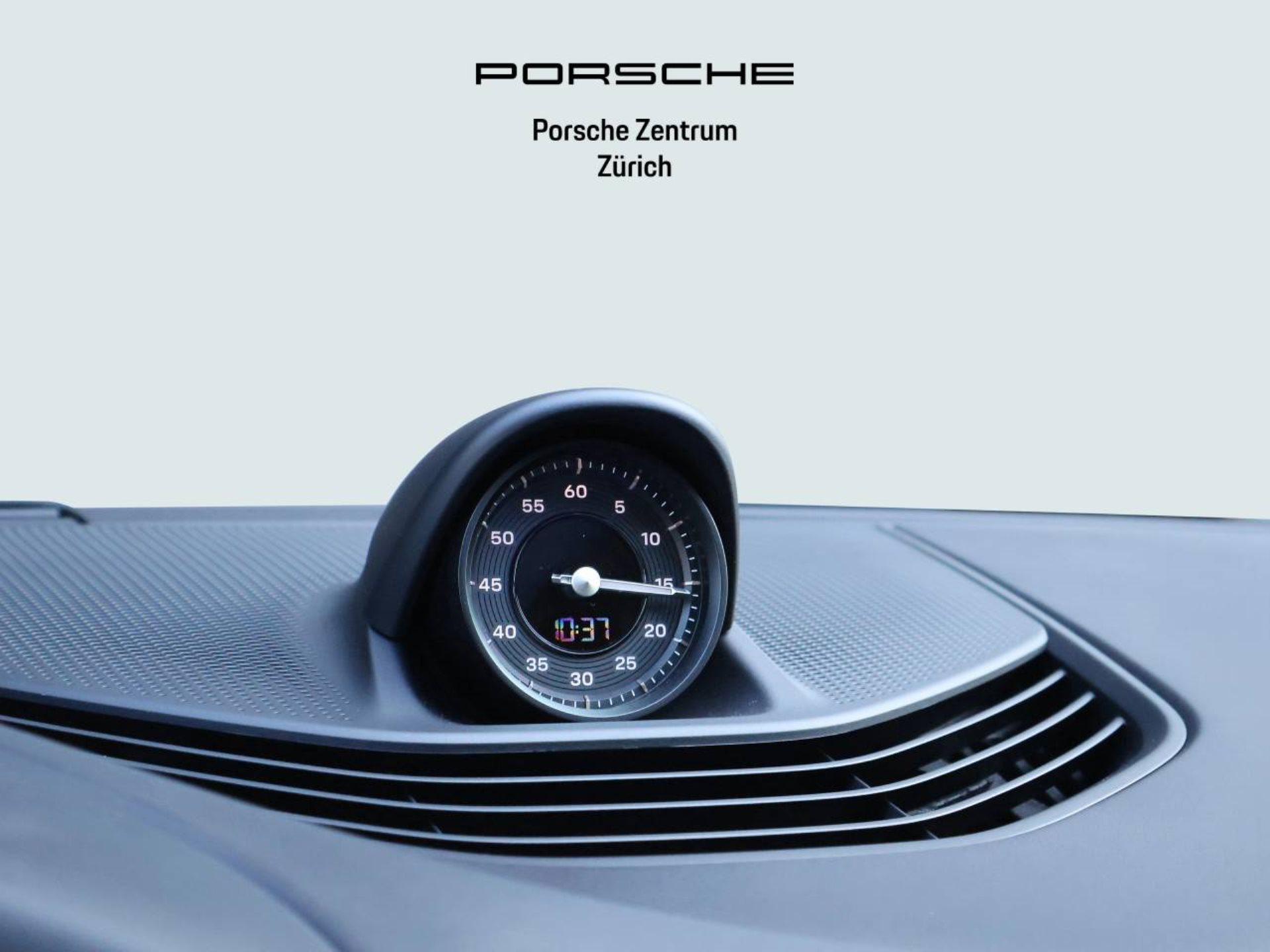 PORSCHE Taycan 4S Cross Turismo-image-24
