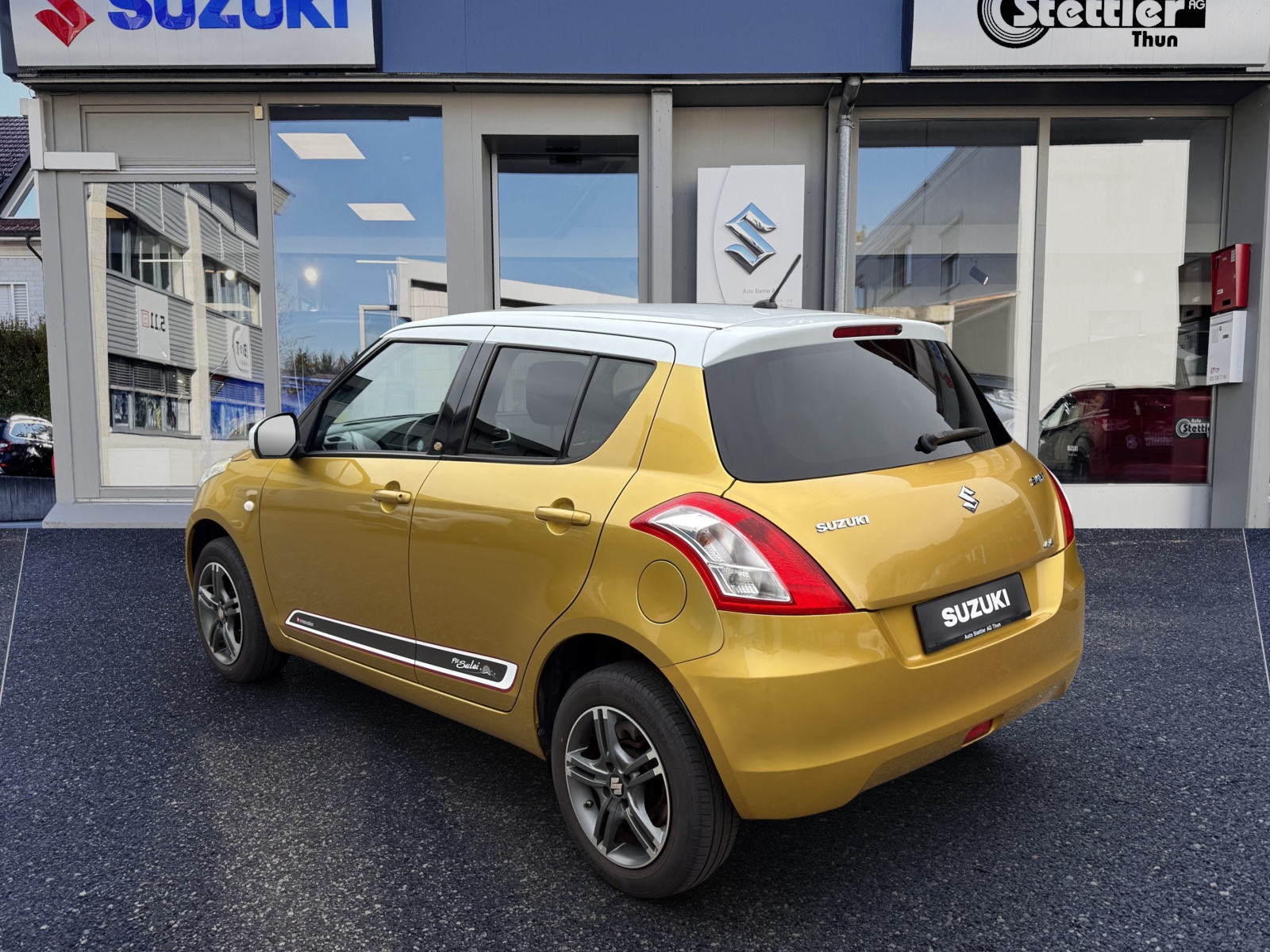 SUZUKI Swift 1.2i 16V PizSulai 4x4-image-3