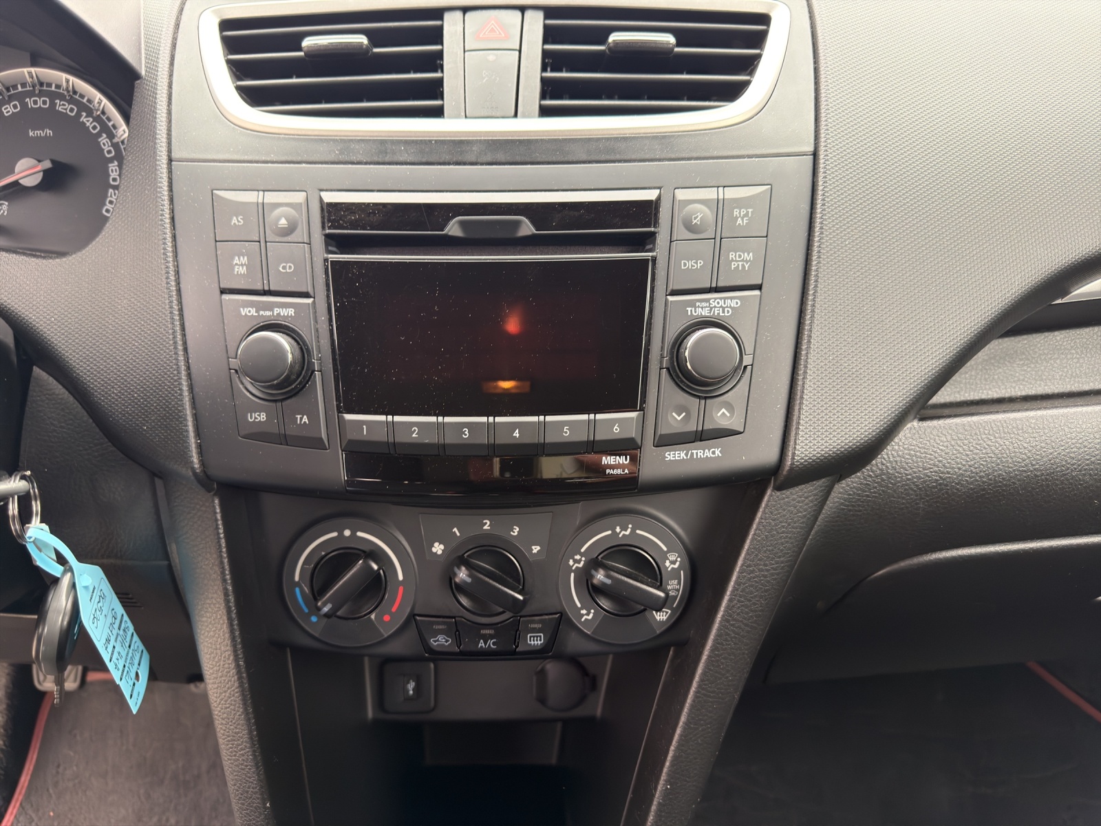 SUZUKI Swift 1.2i 16V PizSulai 4x4-image-12