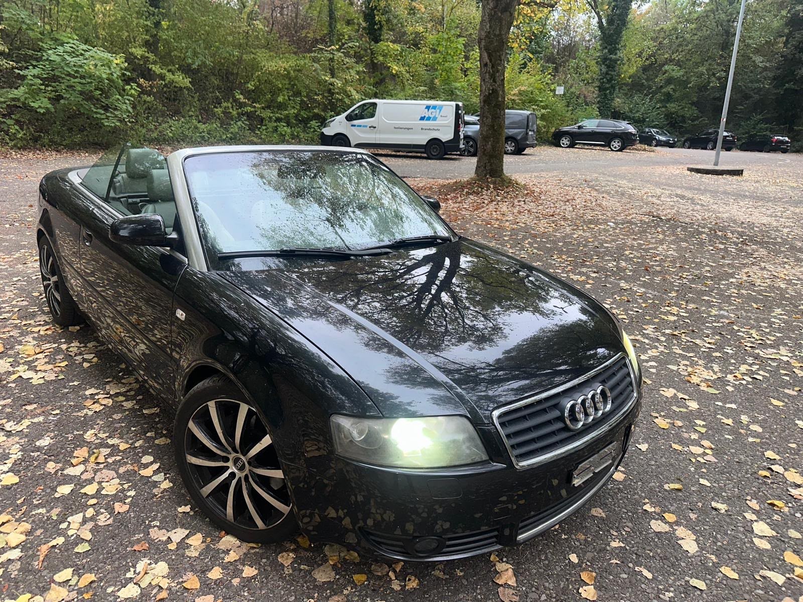 AUDI A4 Cabriolet 3.0 V6-image-2