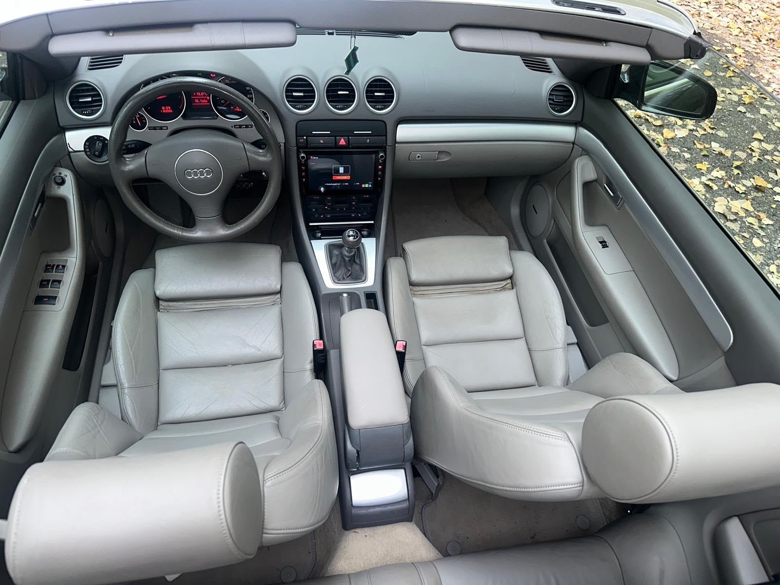 AUDI A4 Cabriolet 3.0 V6-image-7