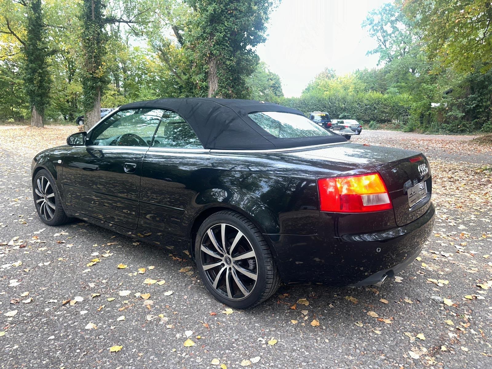 AUDI A4 Cabriolet 3.0 V6-image-5