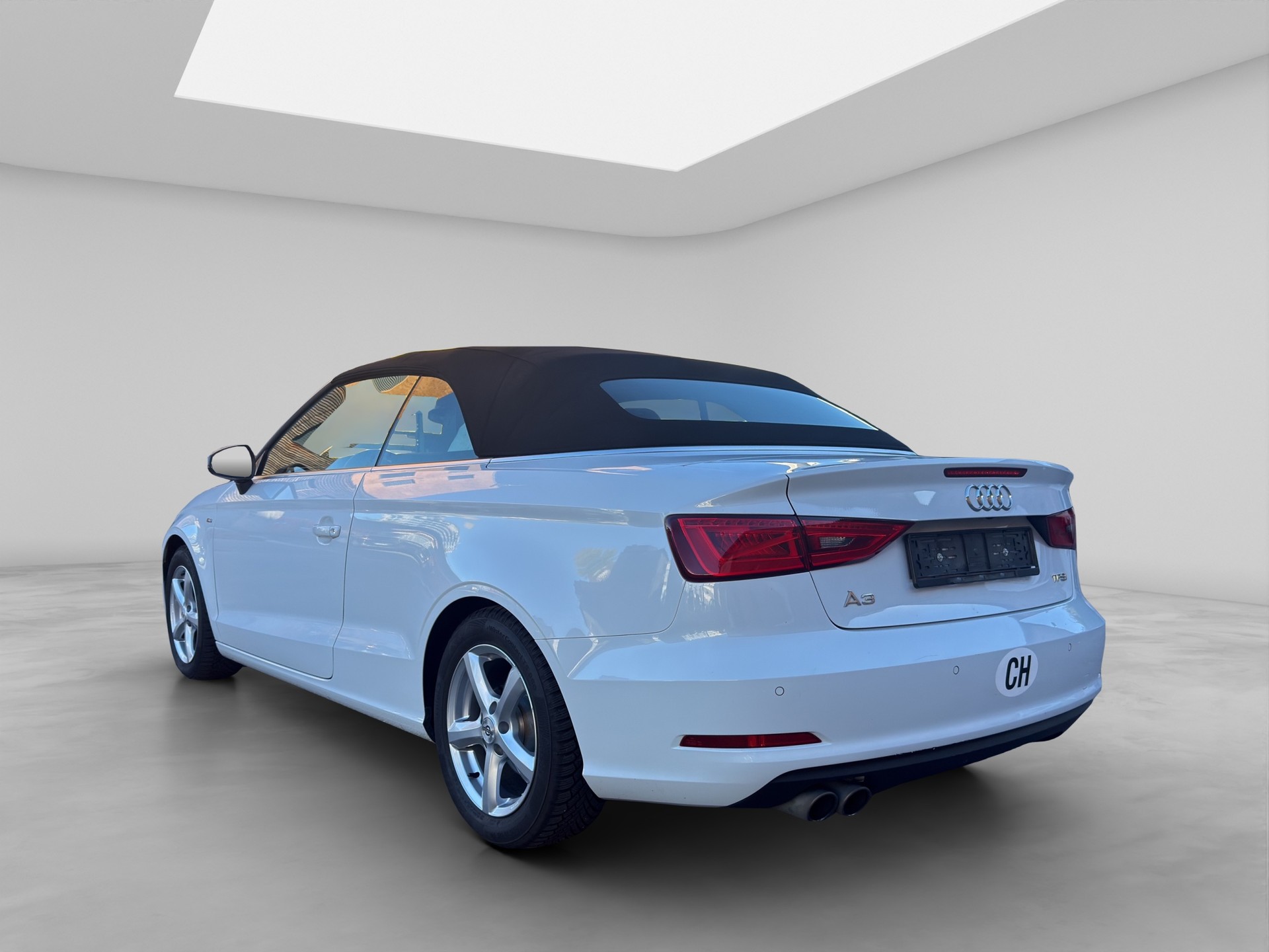 AUDI A3 Cabriolet 1.8 TFSI Attraction S-tronic-image-3