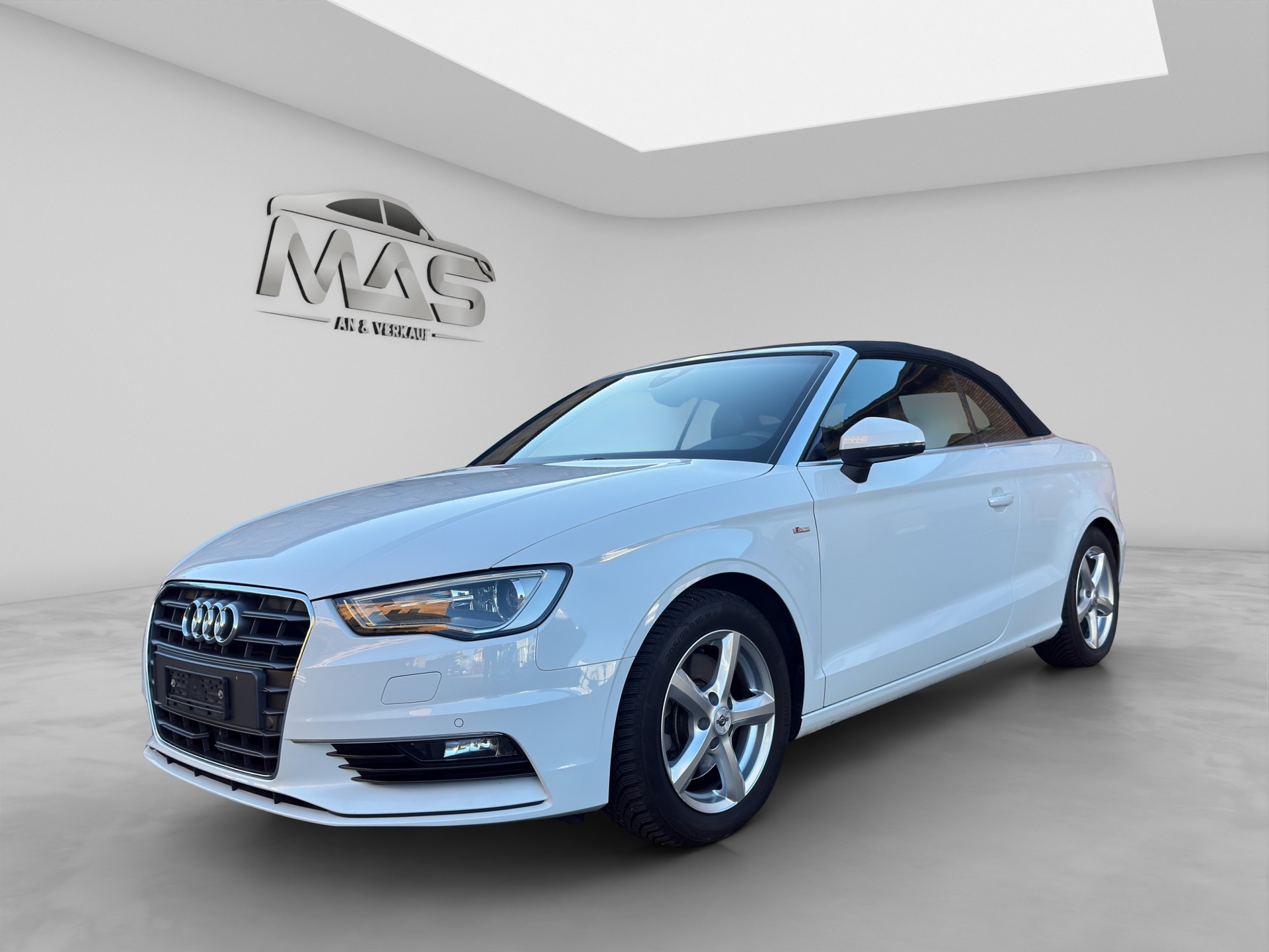 AUDI A3 Cabriolet 1.8 TFSI Attraction S-tronic-image-0