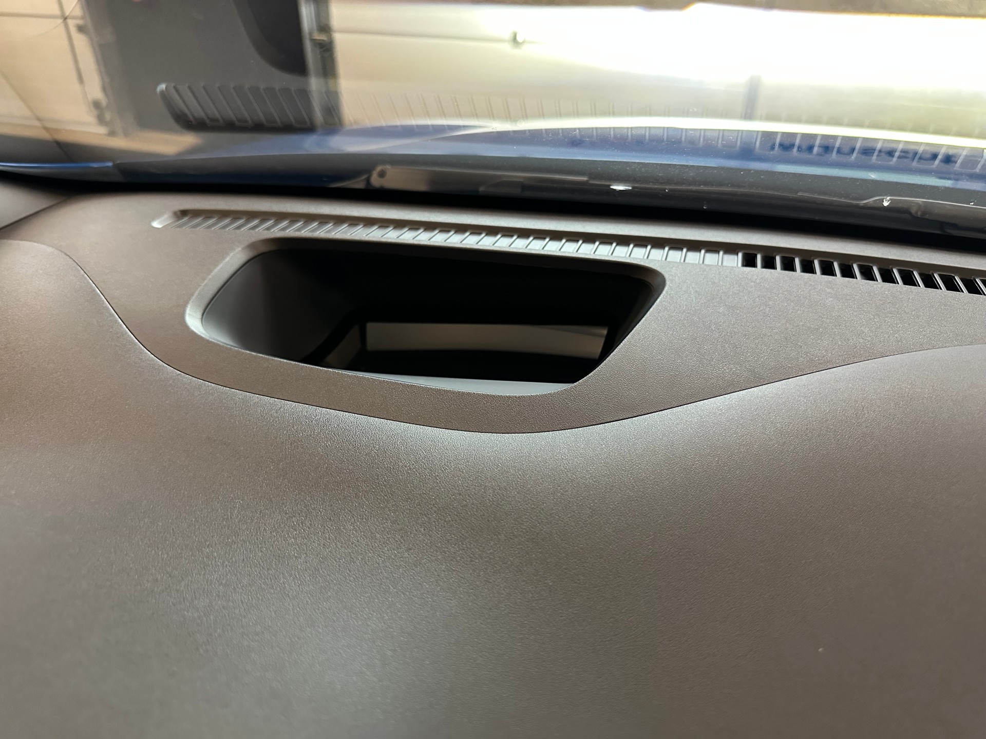 BYD Dolphin G DM-i Comfort-image-20