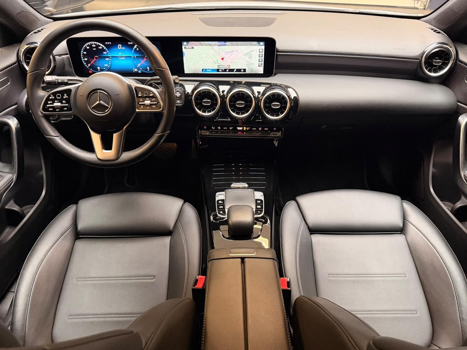 MERCEDES-BENZ A-Klasse W177 A 180 d Progressive-image-9