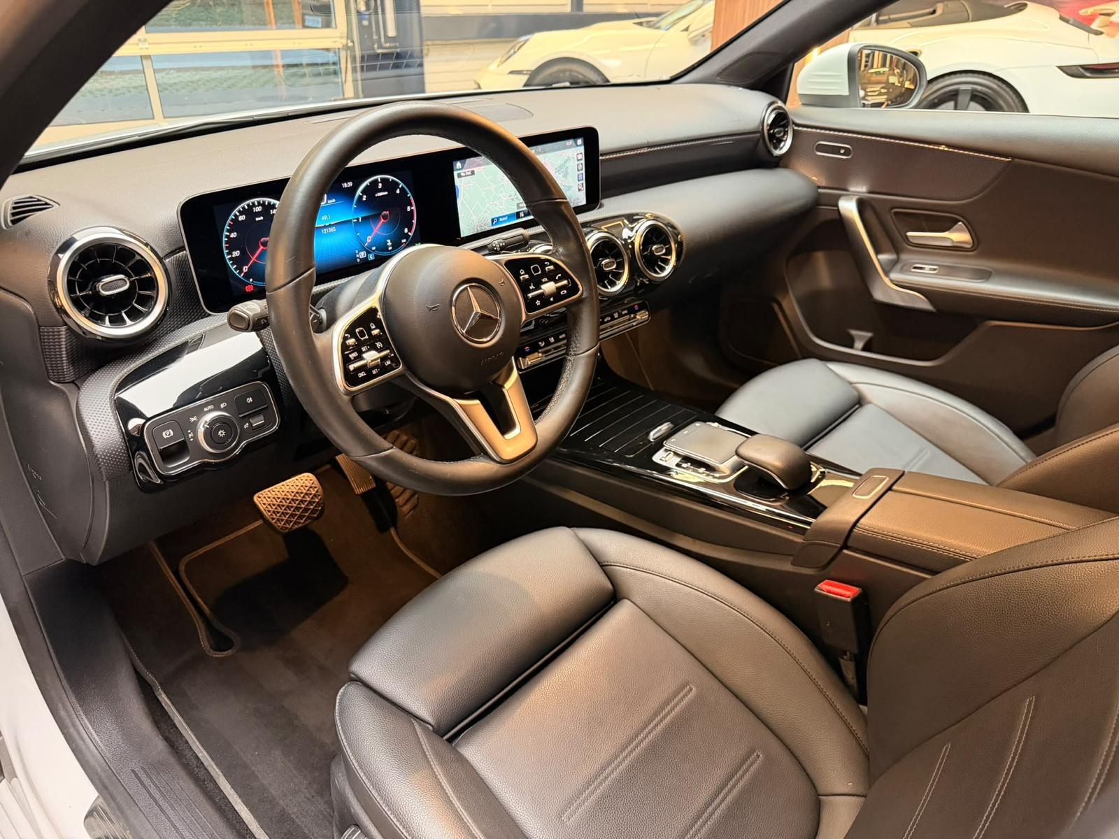 MERCEDES-BENZ A-Klasse W177 A 180 d Progressive-image-13