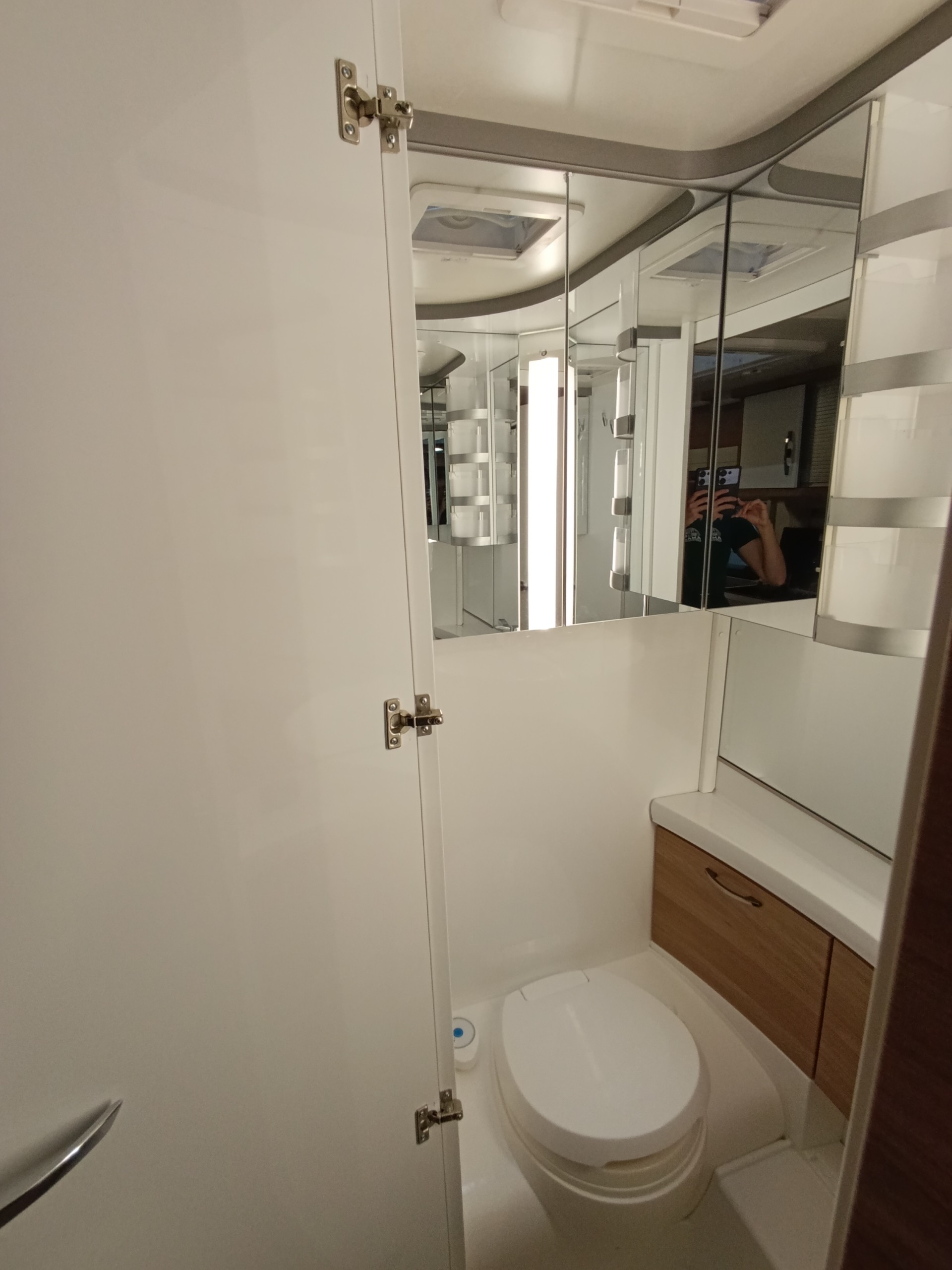 HOBBY De Luxe 540 UL-image-6