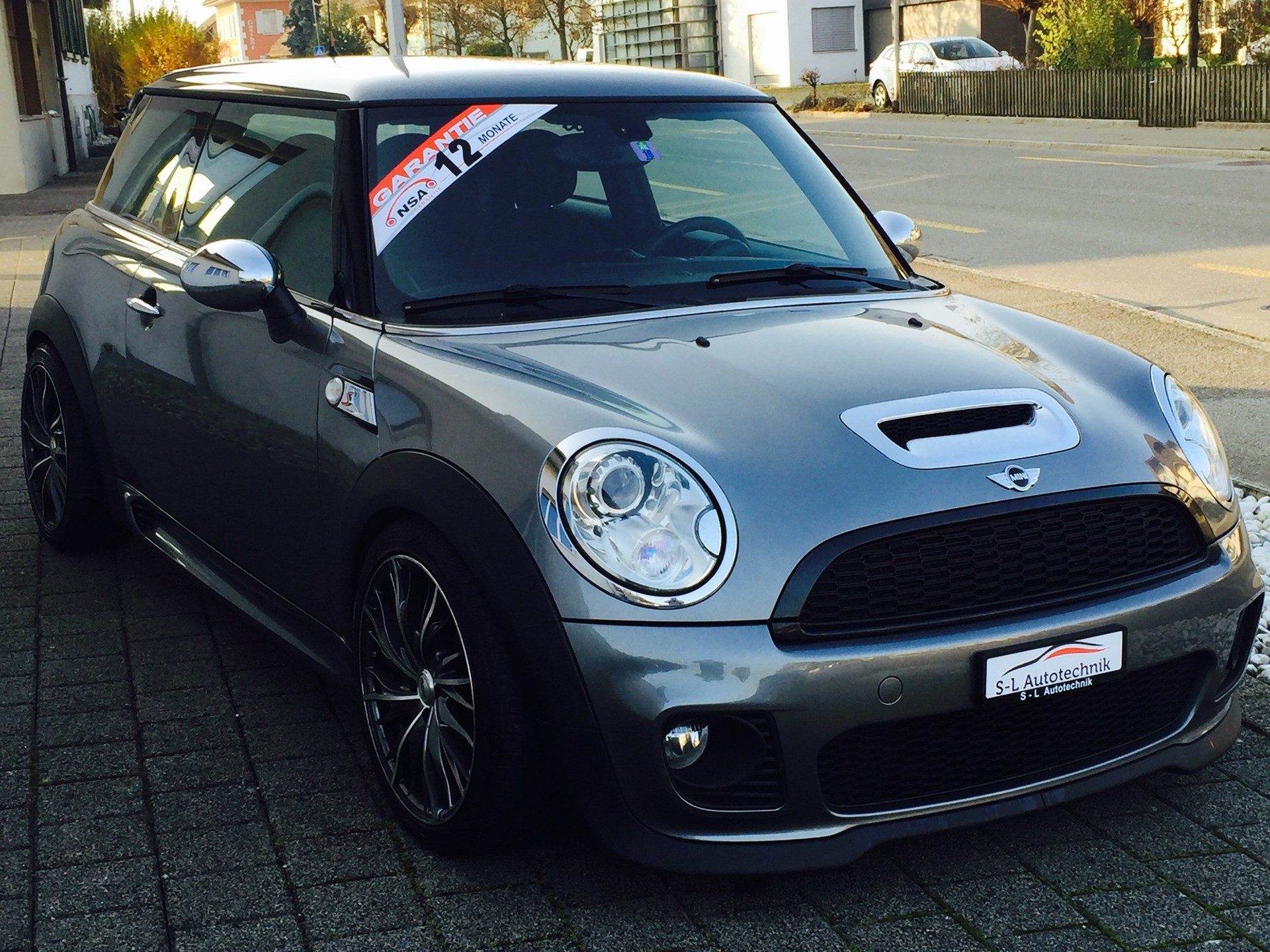 MINI Cooper JCW-image-2