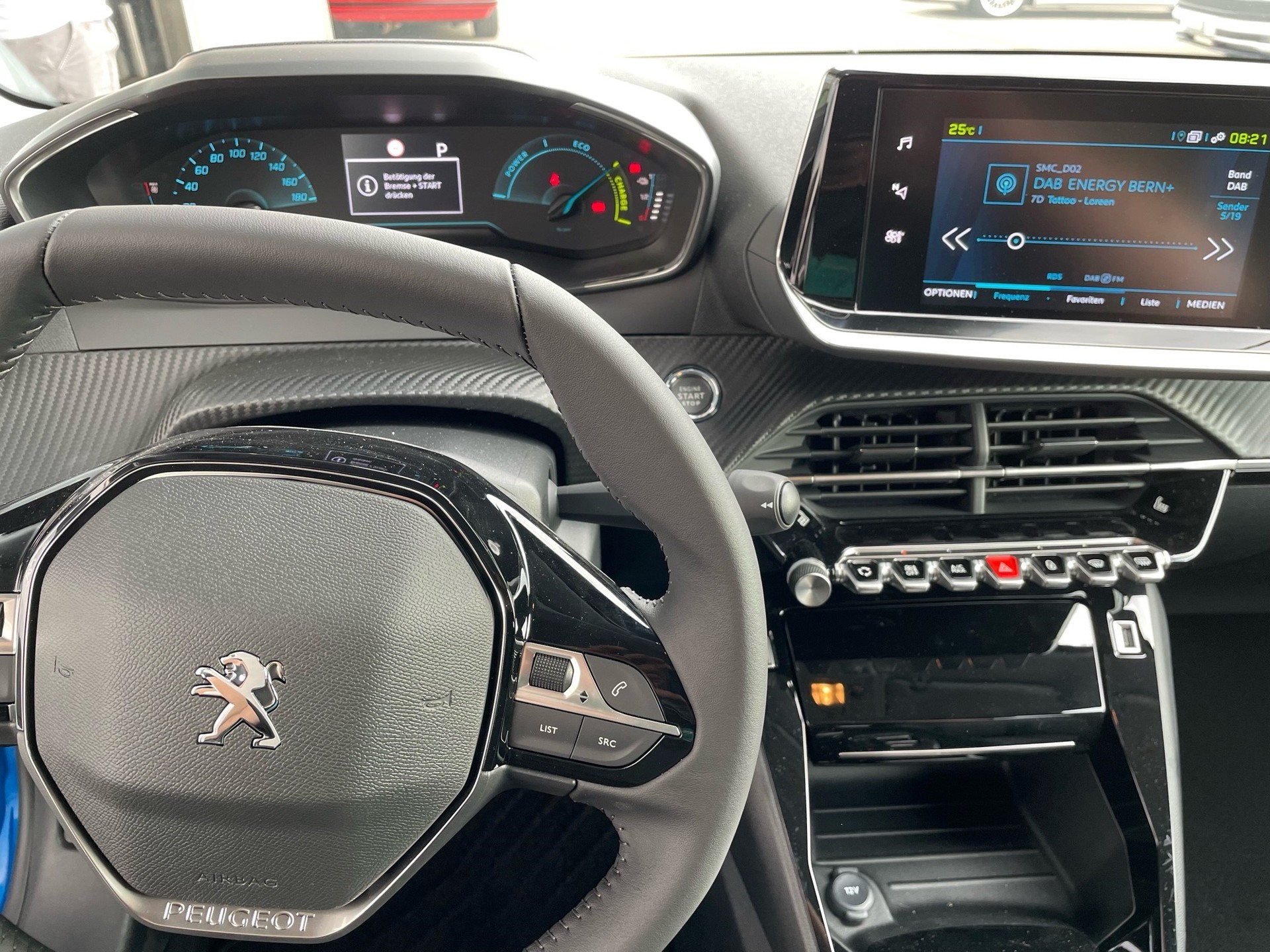 PEUGEOT 208 Elektrik Allure Pack-image-9