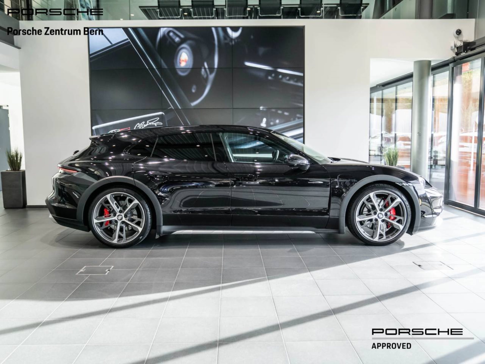 PORSCHE Taycan 4S Cross Turismo-image-1
