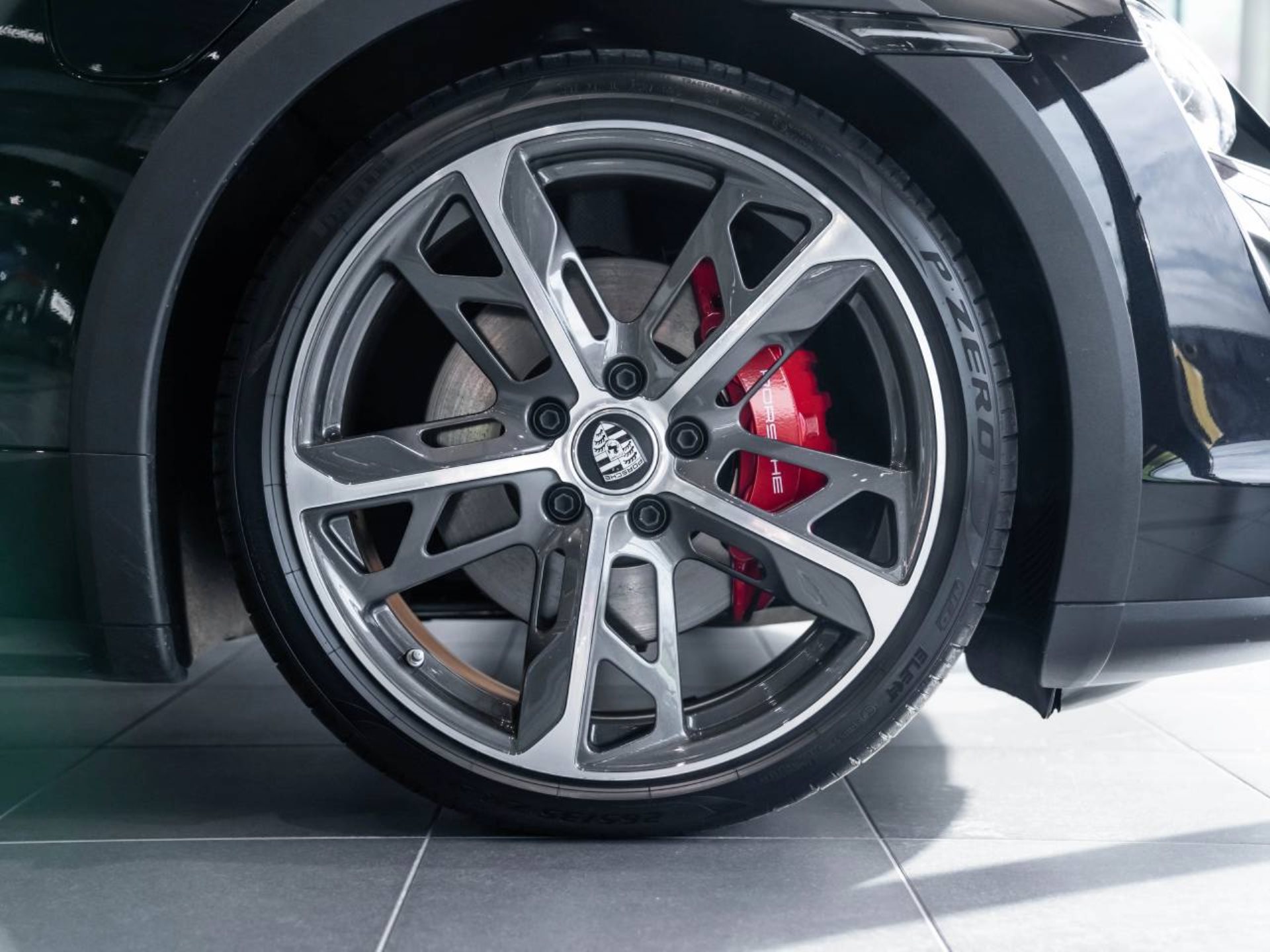 PORSCHE Taycan 4S Cross Turismo-image-28