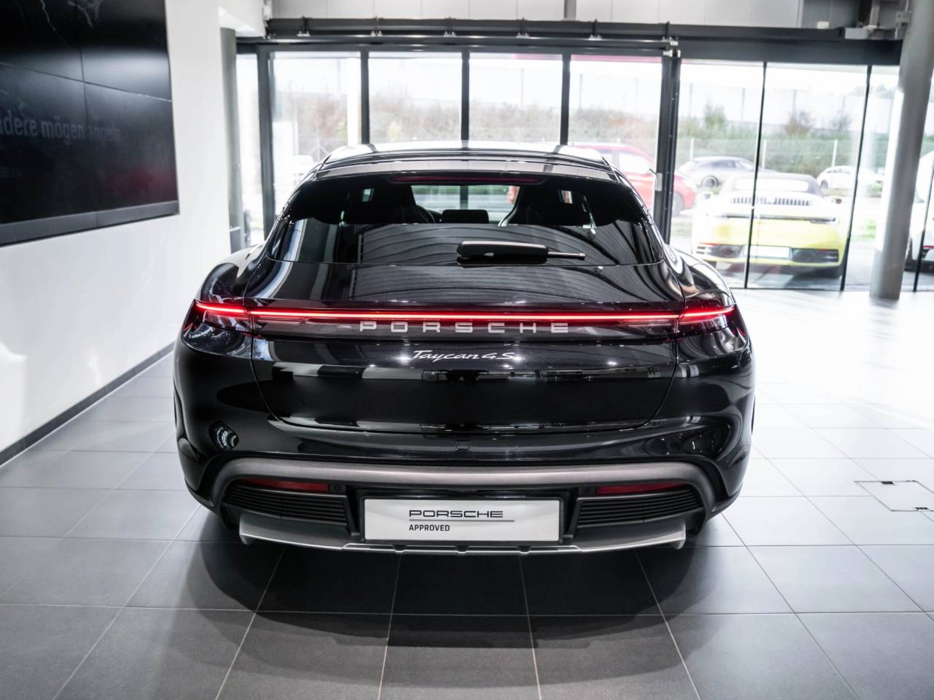 PORSCHE Taycan 4S Cross Turismo-image-6