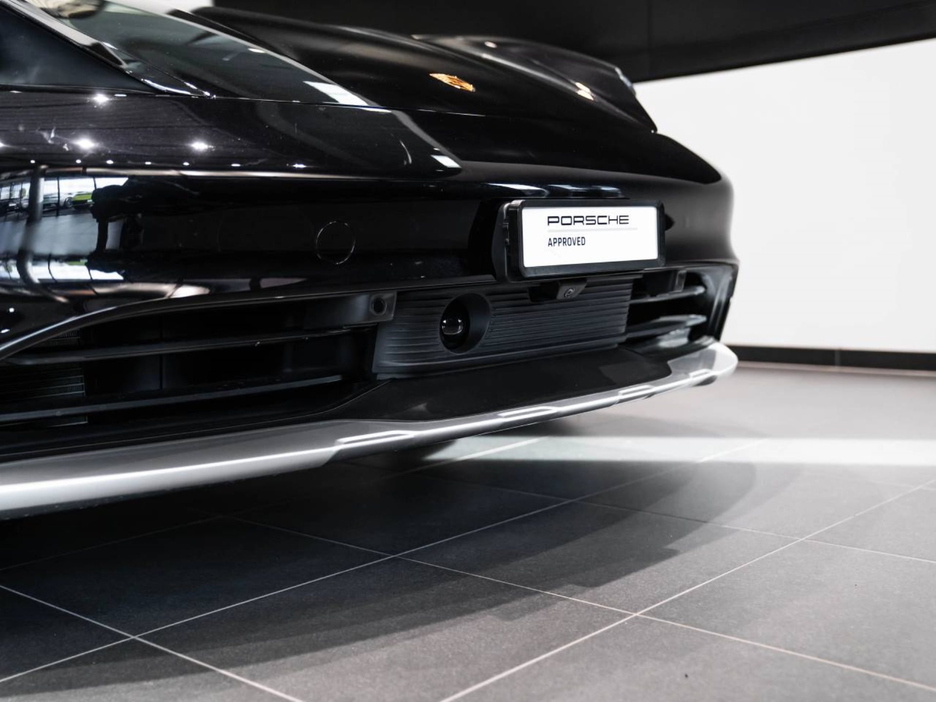 PORSCHE Taycan 4S Cross Turismo-image-20