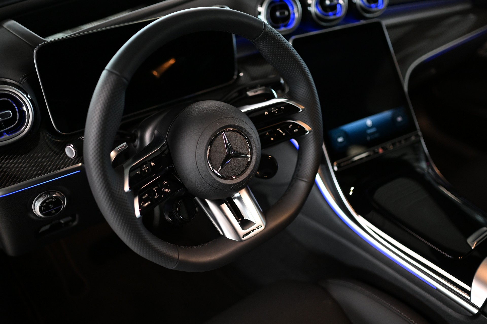 MERCEDES-BENZ C 43 T AMG 4Matic-image-9