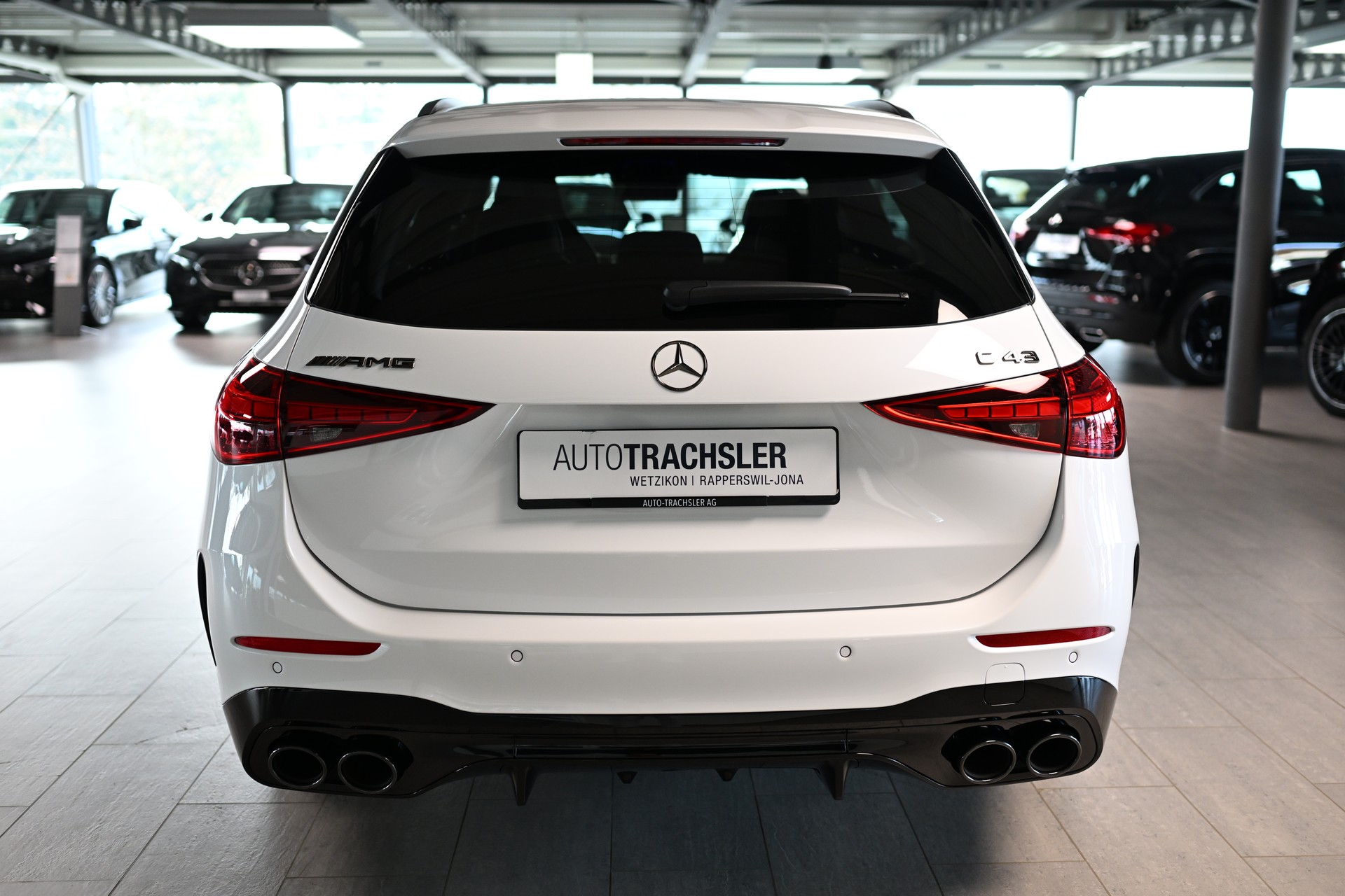 MERCEDES-BENZ C 43 T AMG 4Matic-image-4
