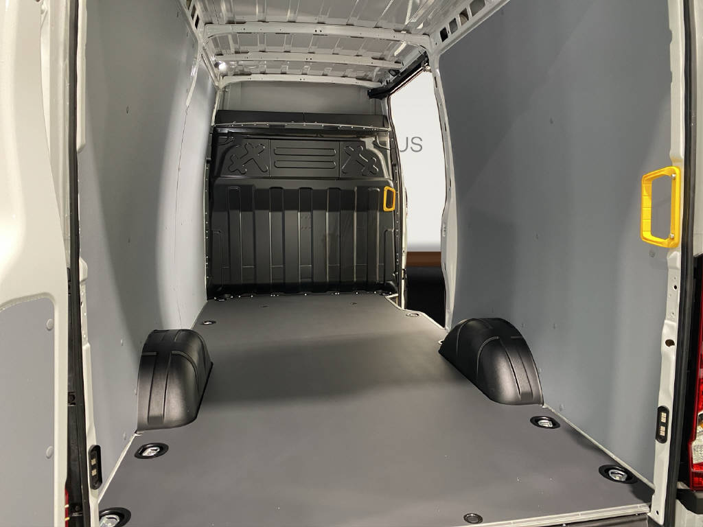 IVECO Daily 35S16A8V Kastenwagen 3520L H1.9 City-image-13