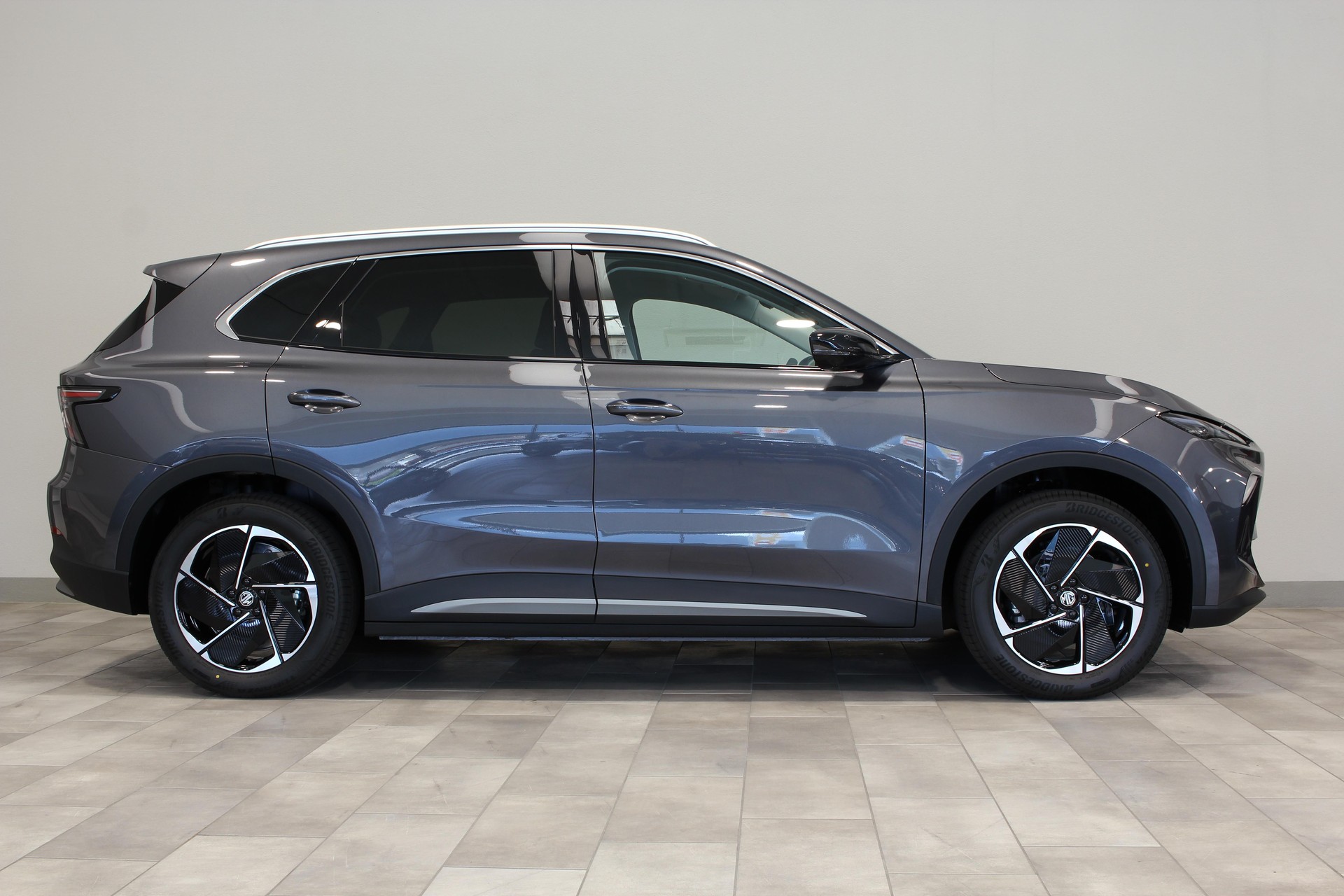 MG S5 EV 64 kWh Luxury-image-5