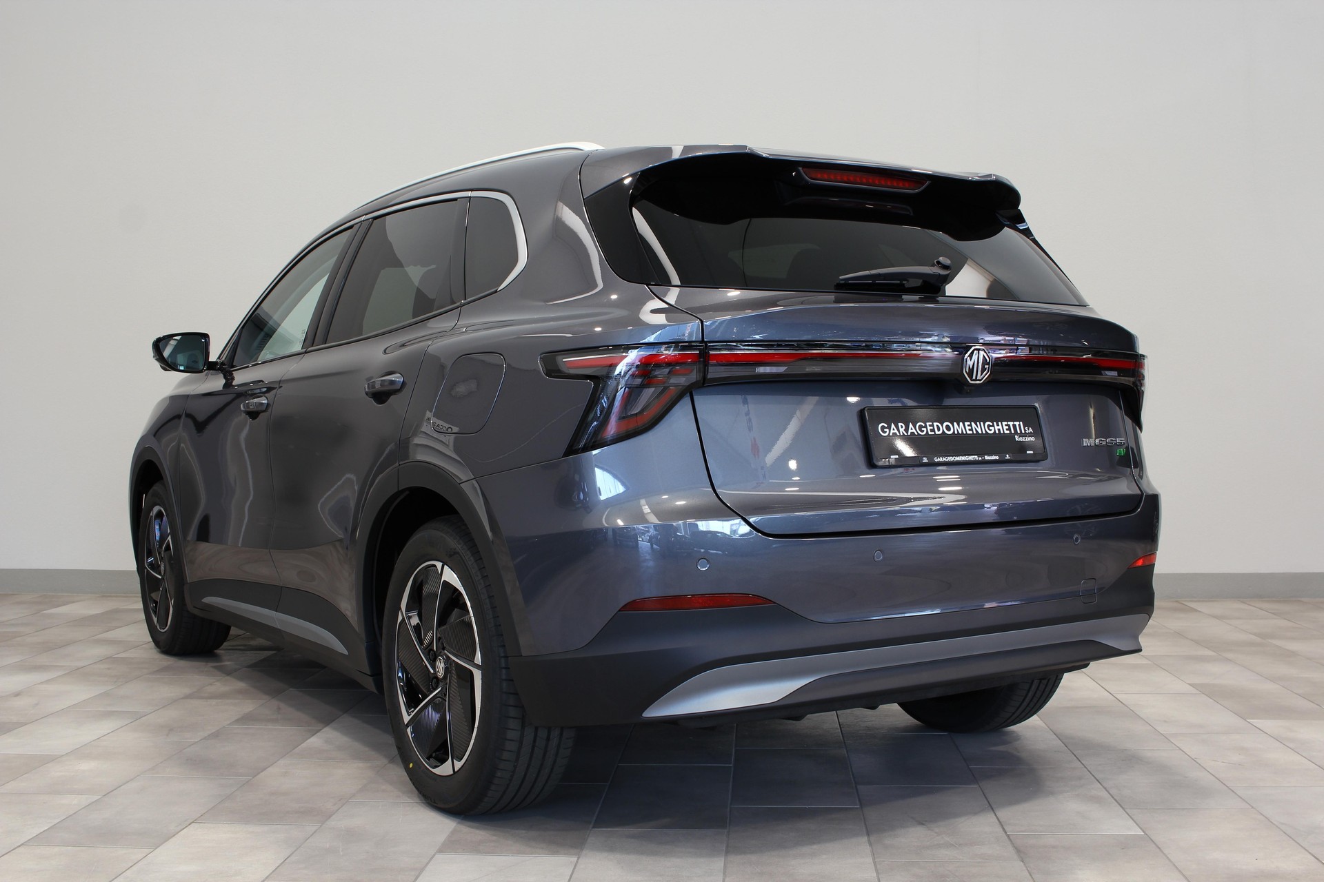 MG S5 EV 64 kWh Luxury-image-3