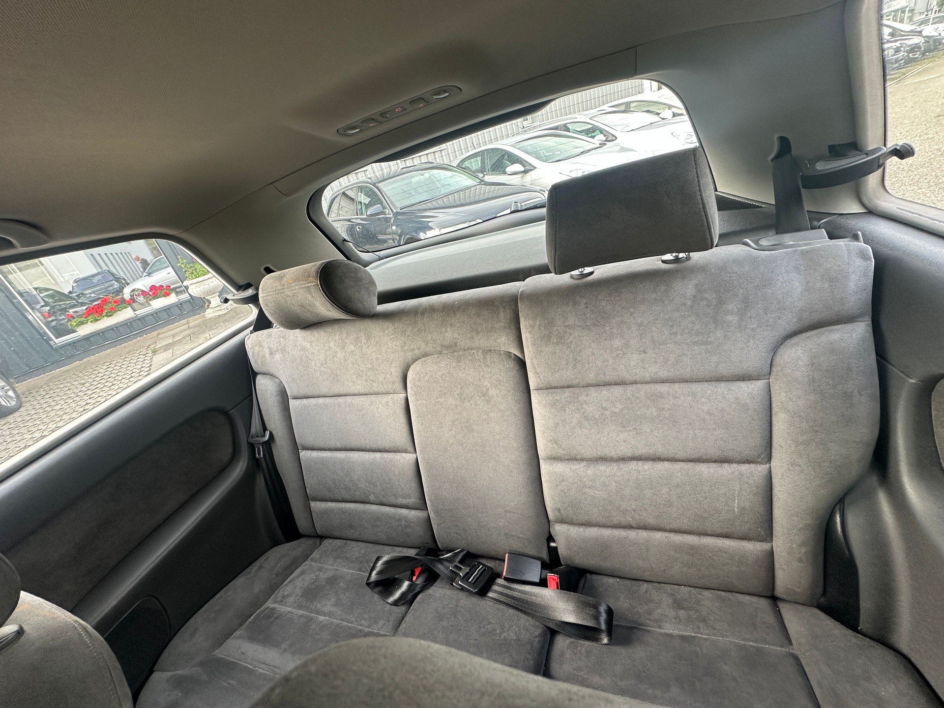 AUDI A3 1.8 T Attraction-image-8