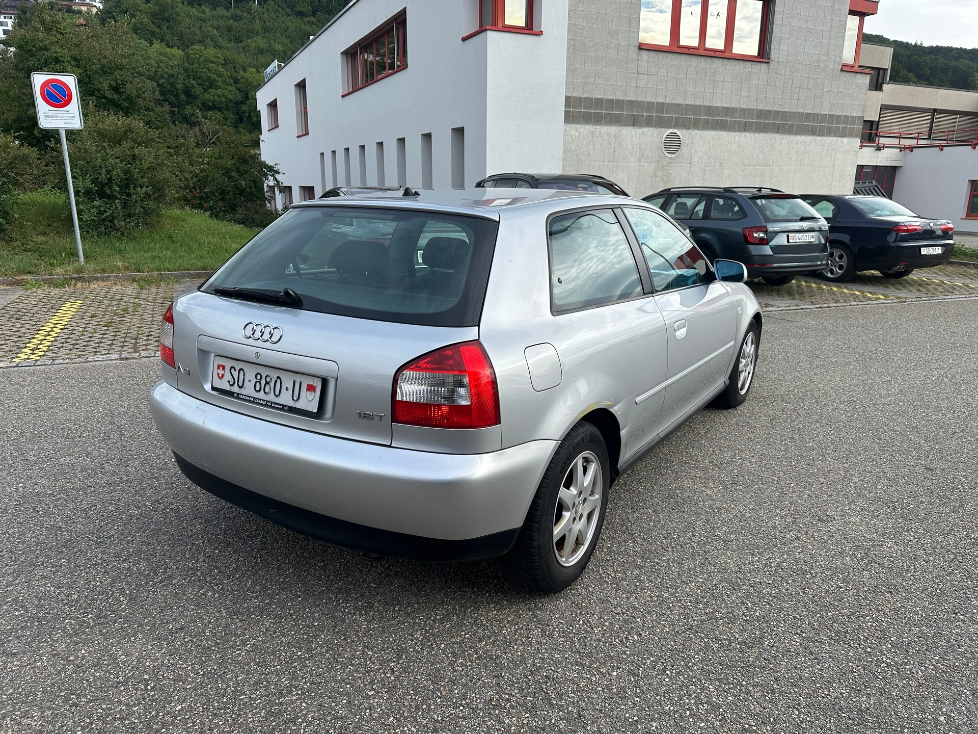 AUDI A3 1.8 T Attraction-image-7